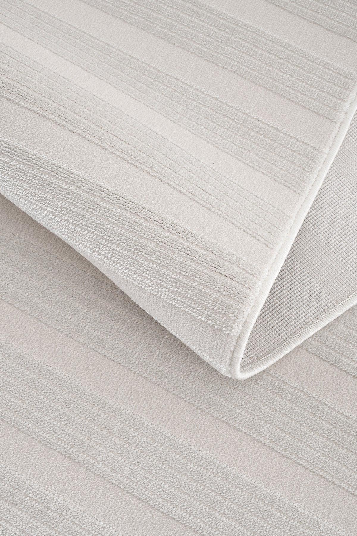 Calvin Klein Dark Pulse A2316A Krem Halı