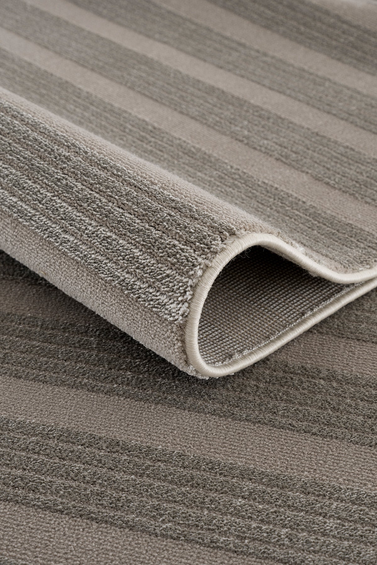 Calvin Klein Dark Pulse A2316B Vizon Halı