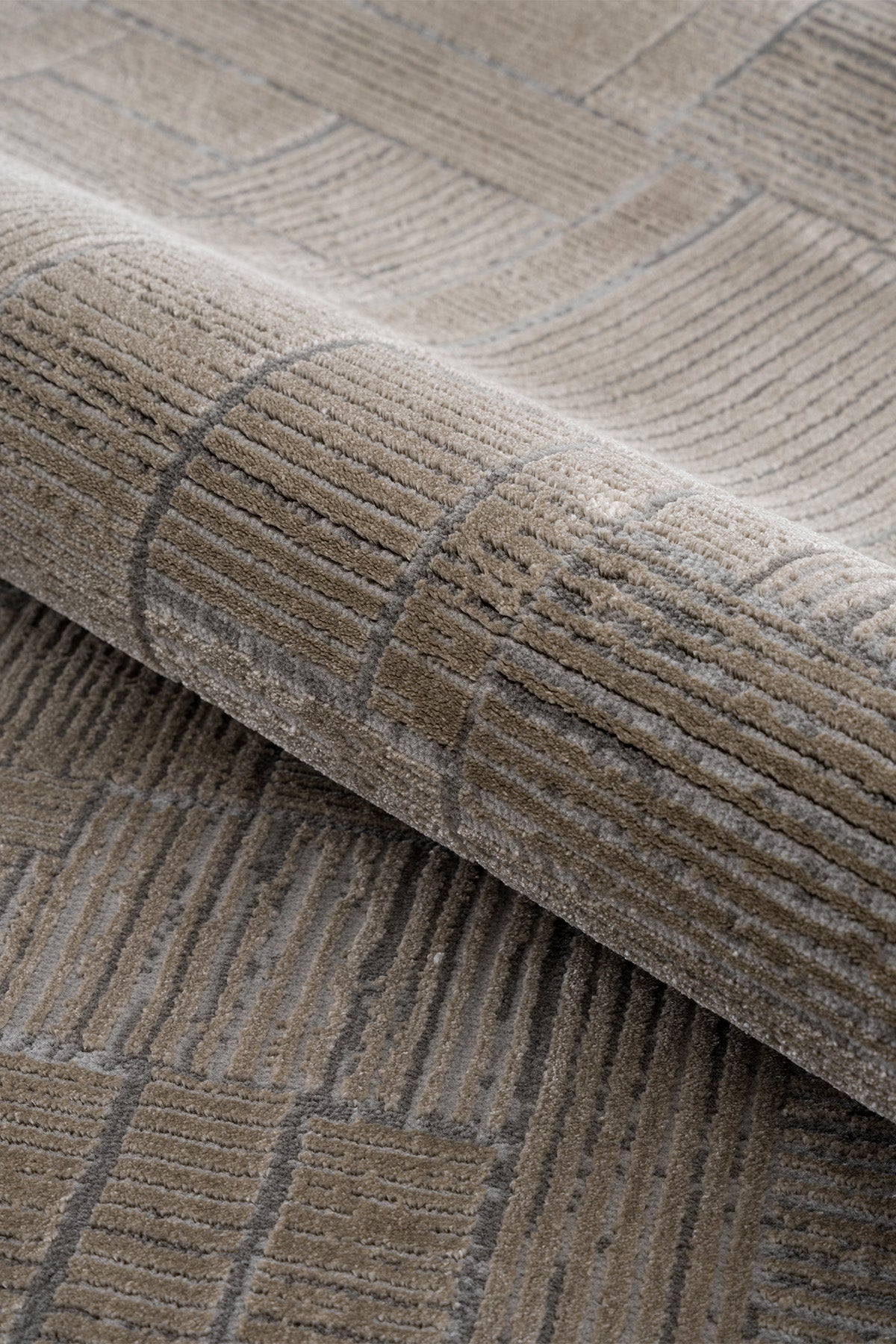 Calvin Klein Essential A2443E Vizon Halı