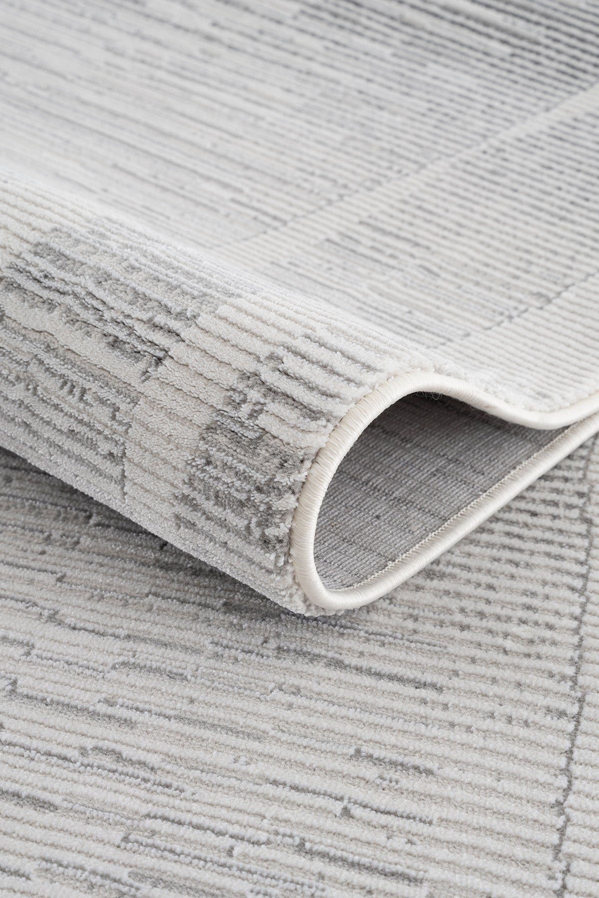 Calvin Klein Essential A2449B Krem Gri Halı