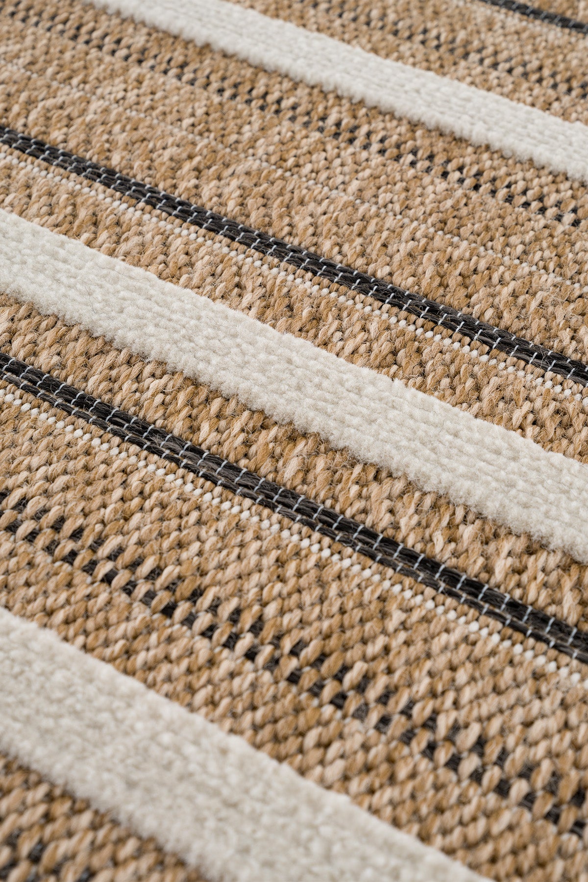 Calvin Klein Merlot A2019A Natural Krem Halı