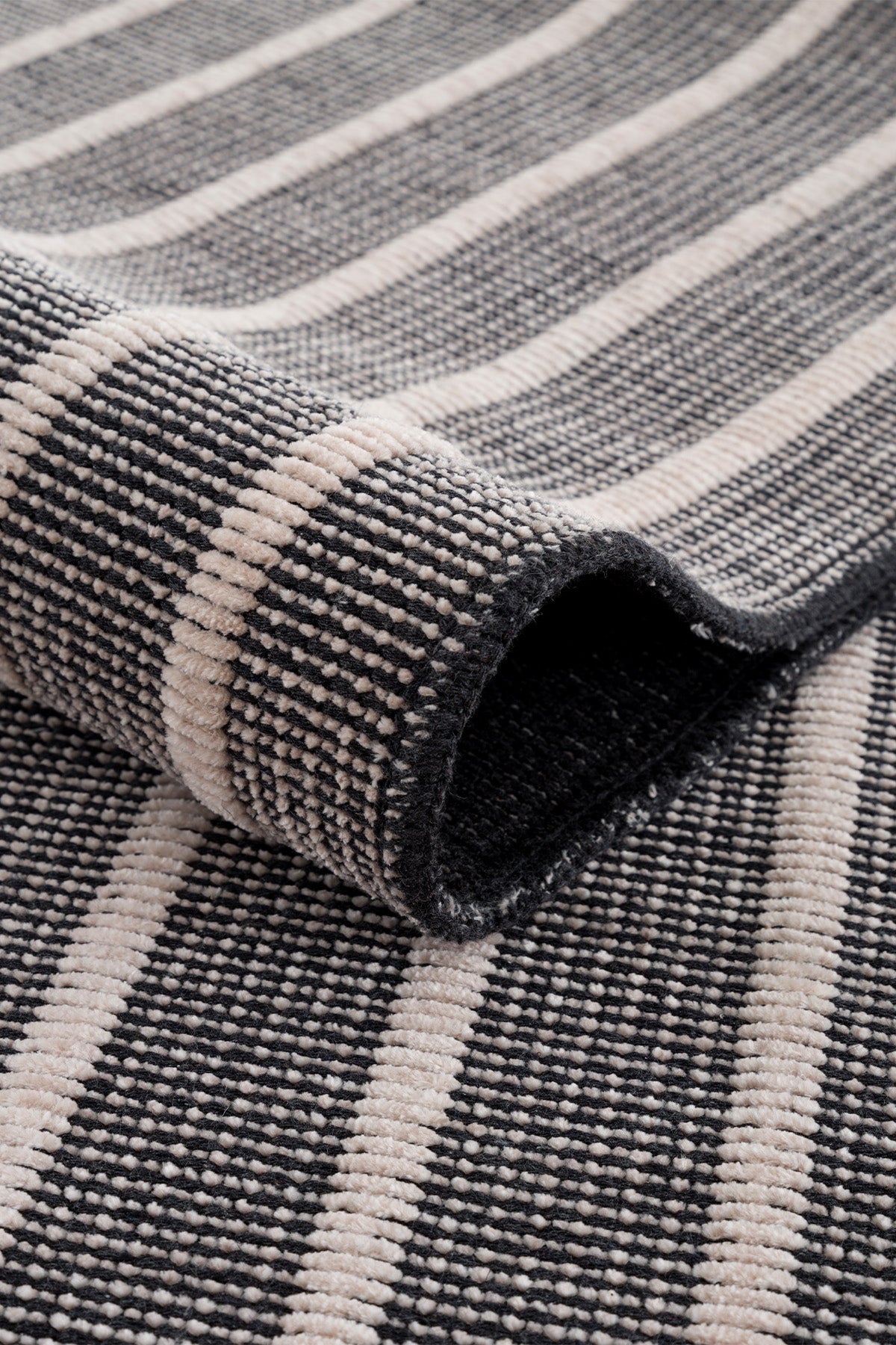 Calvin Klein Mono A2900B Antrasit Bej Halı