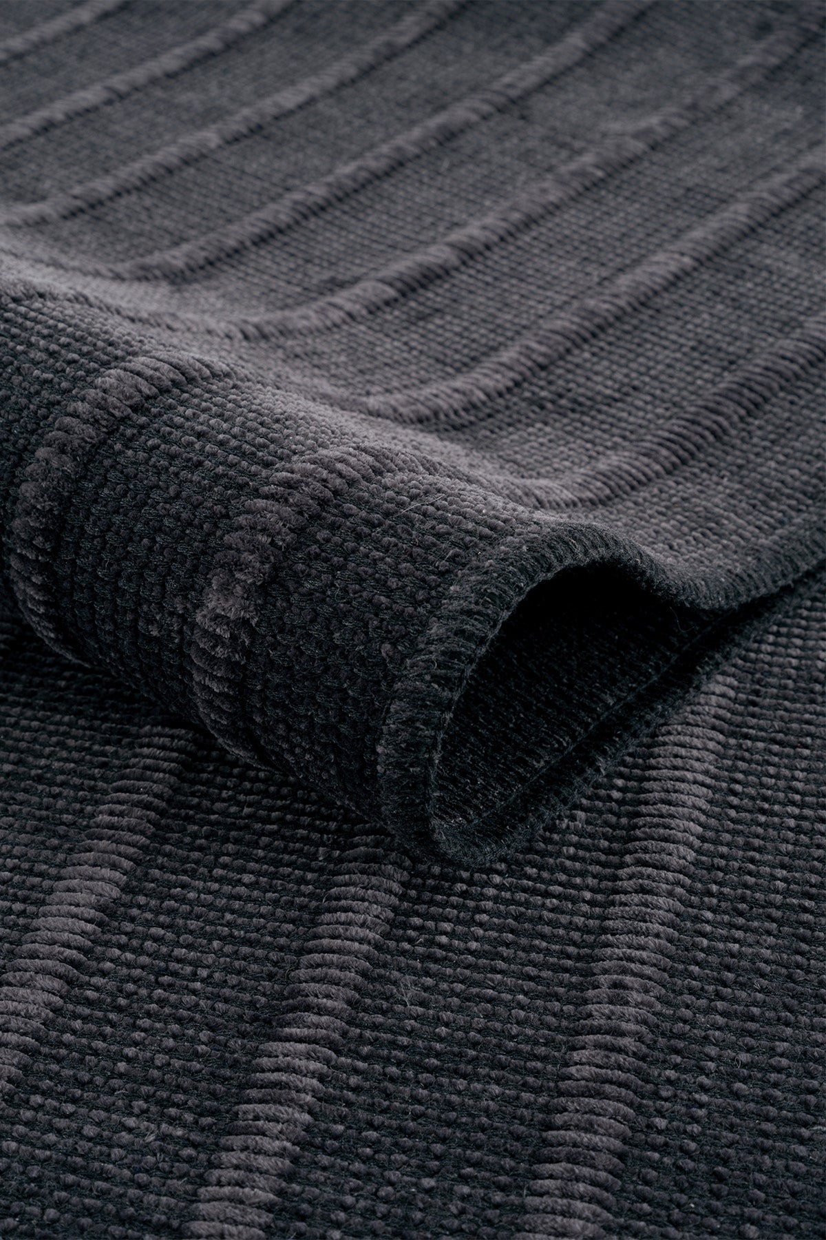 Calvin Klein Mono A2900D Antrasit Halı