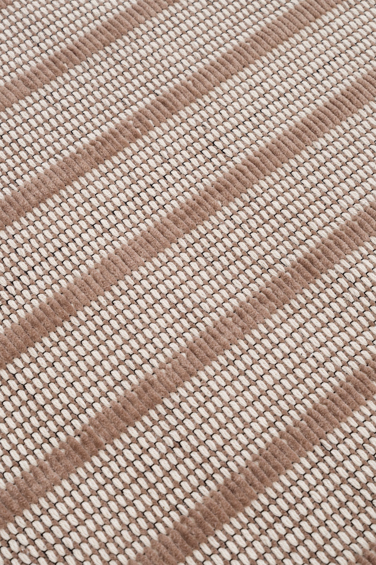 Calvin Klein Mono A2900F Krem Vizon Halı