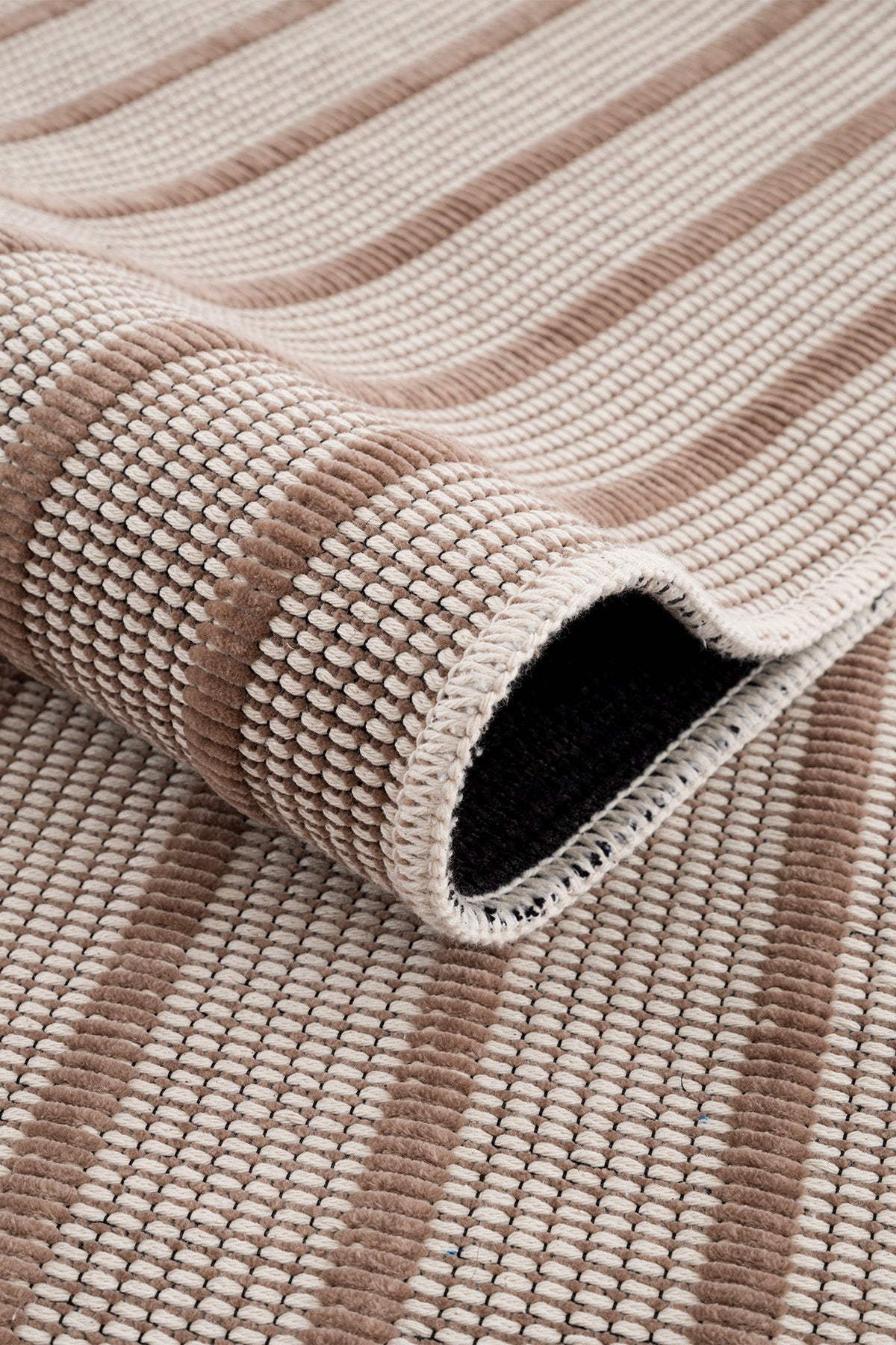 Calvin Klein Mono A2900F Krem Vizon Halı