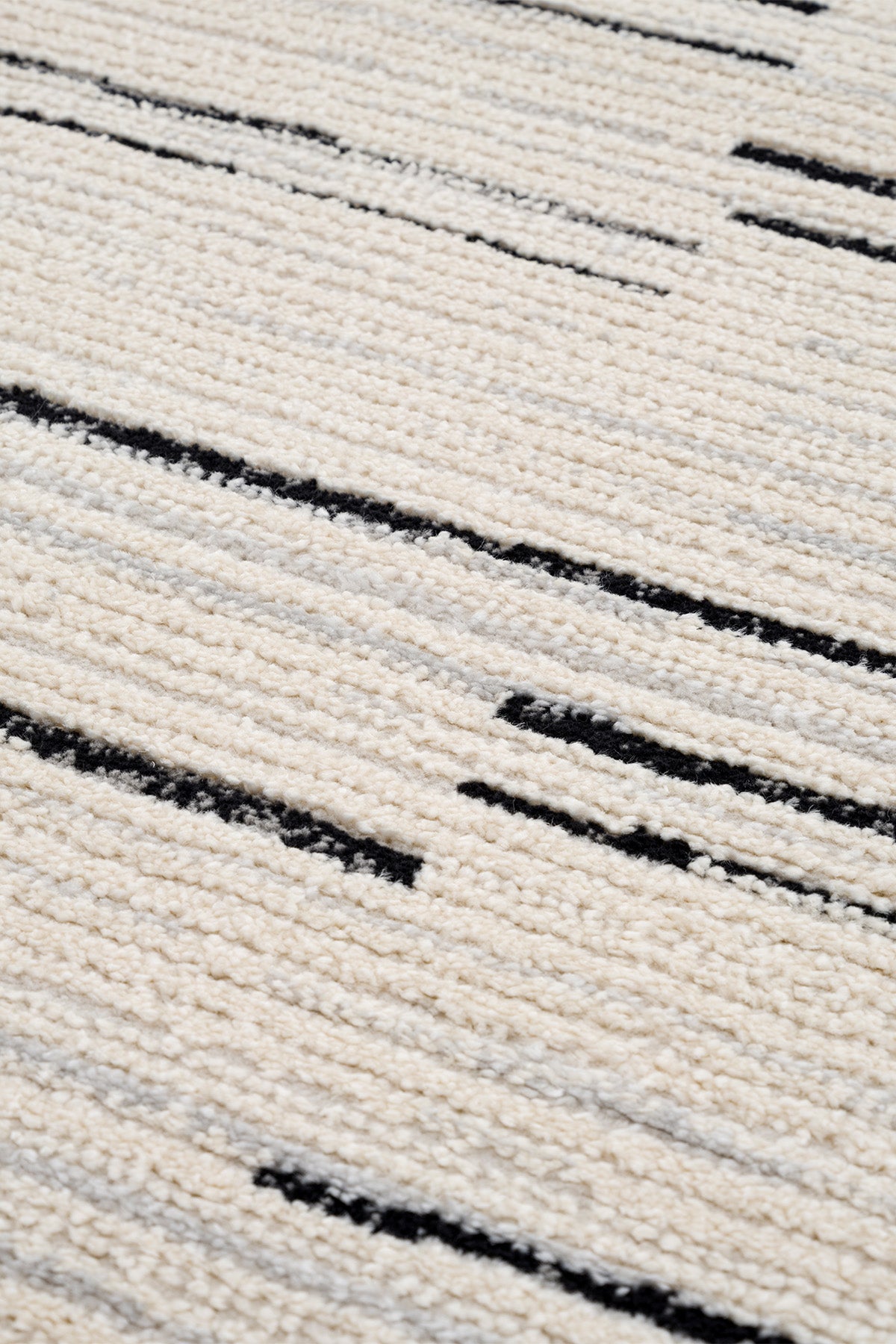 Calvin Klein Odense A2064C Krem Siyah Halı