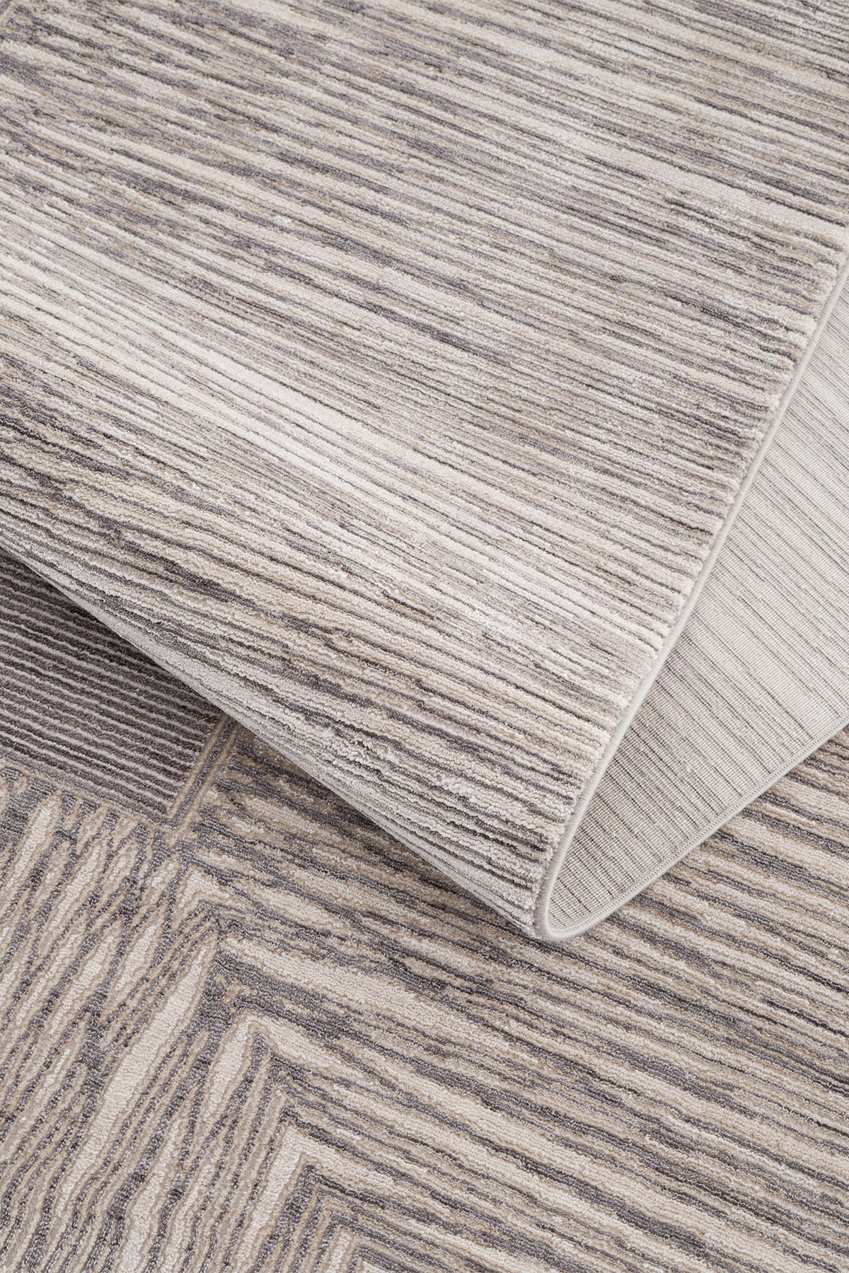 Calvin Klein Passages A3492E Gri Vizon Halı