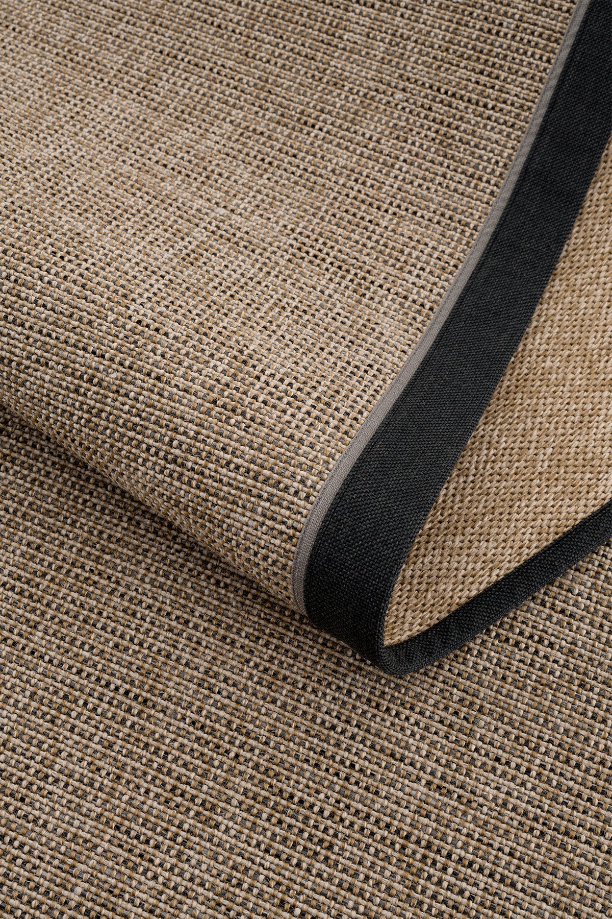 Calvin Klein Signature Bordure B3622B Siyah Gri Halı