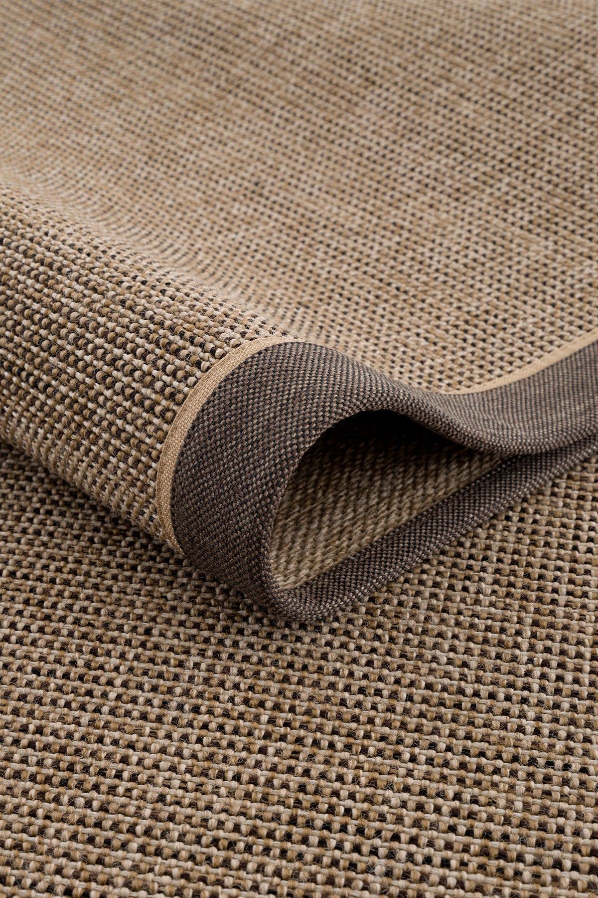 Calvin Klein Signature Bordure B3622C Kahve Bej Halı