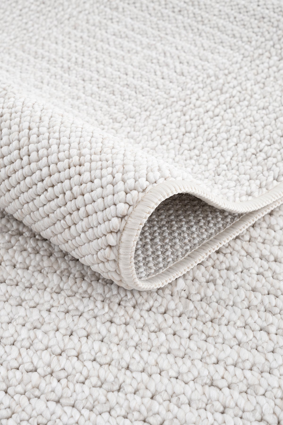 Calvin Klein Urban Luxe A2404B Krem Gri Halı