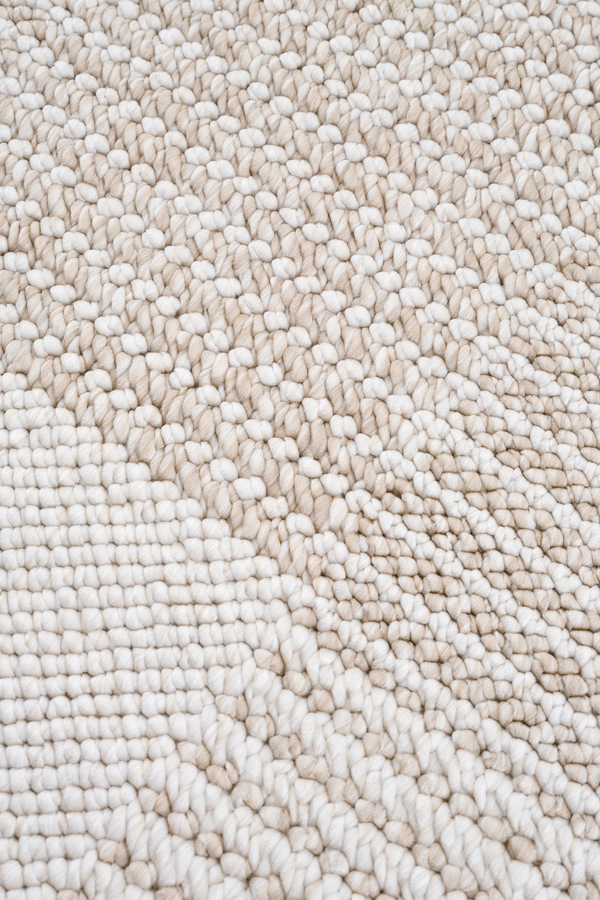 Calvin Klein Urban Luxe A2404D Krem Vizon Halı