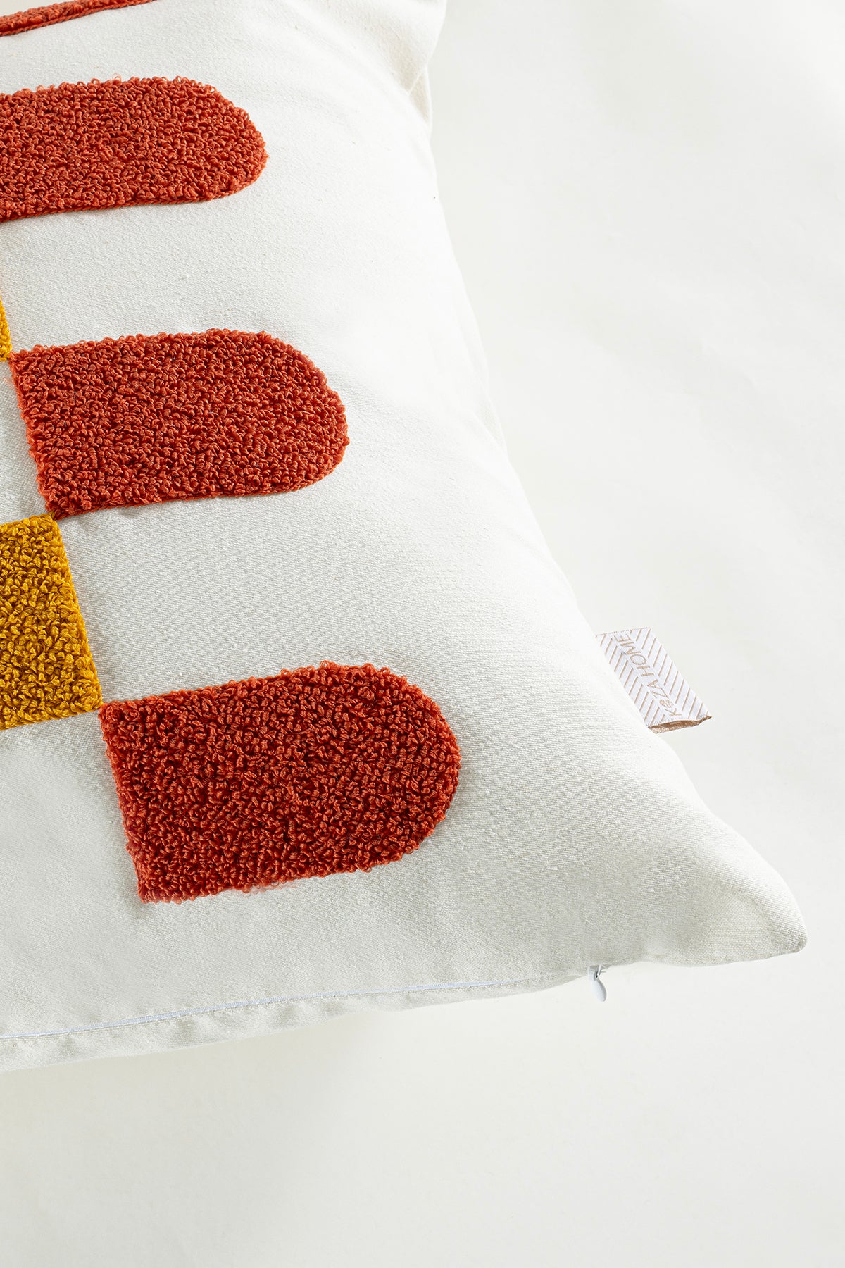 Craft Hardal Kiremit Dairesel Desenli Boncuk Elyaf İç Dolgulu Kırlent 43 x 43 35305A