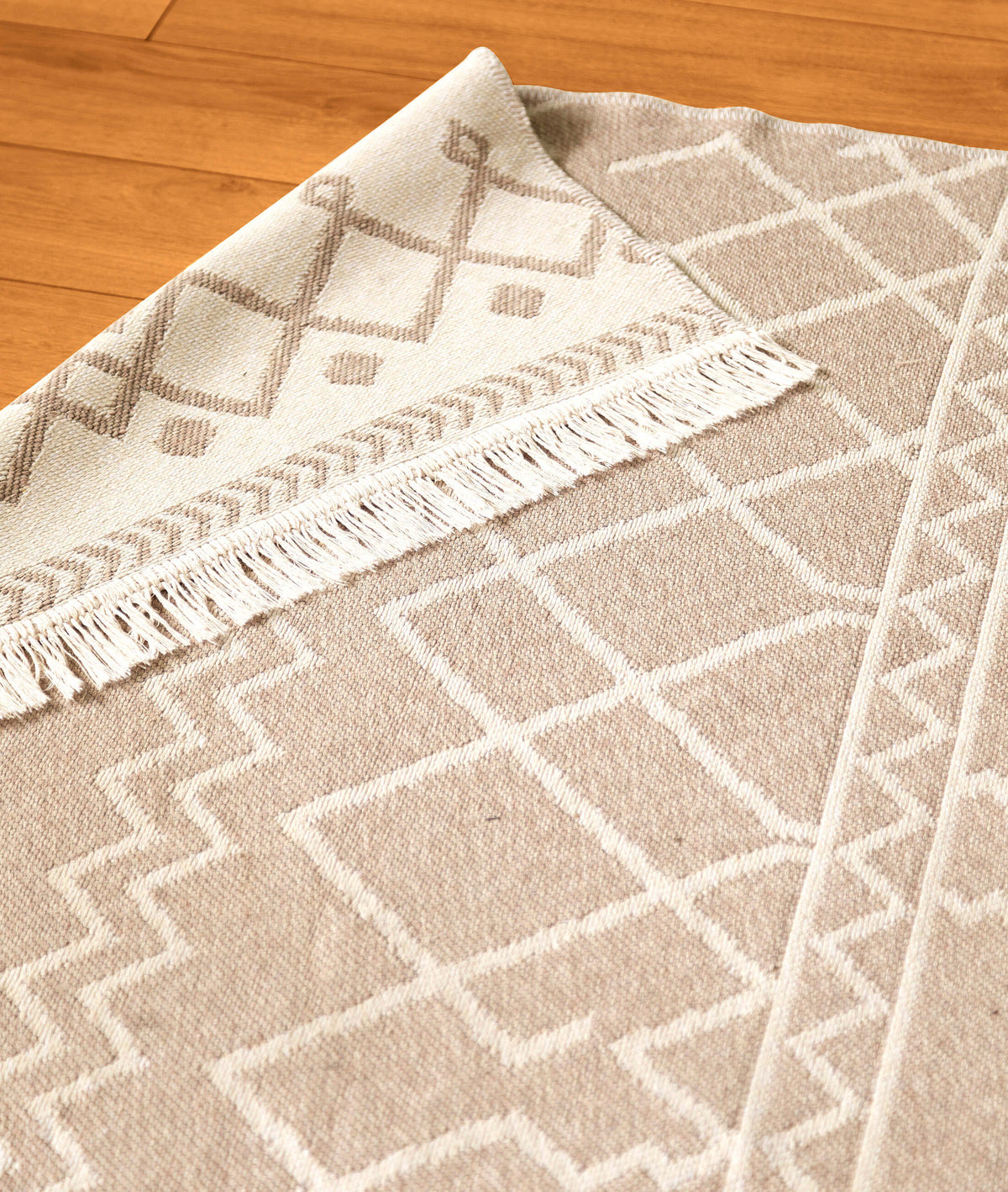 Duo Beyaz Bej Çift Taraflı Yıkanabilir Dokuma Kilim 23001A