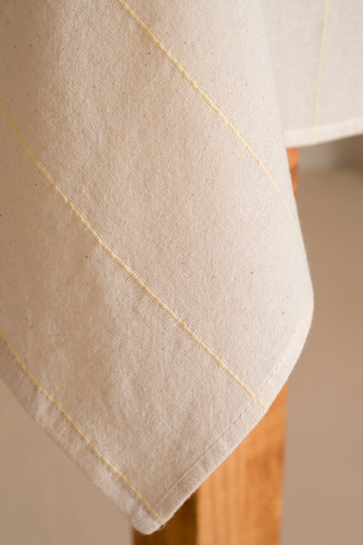 Graın %100 Pamuk Masa Örtüsü Krem-Sarı 140X200 Cm 2597