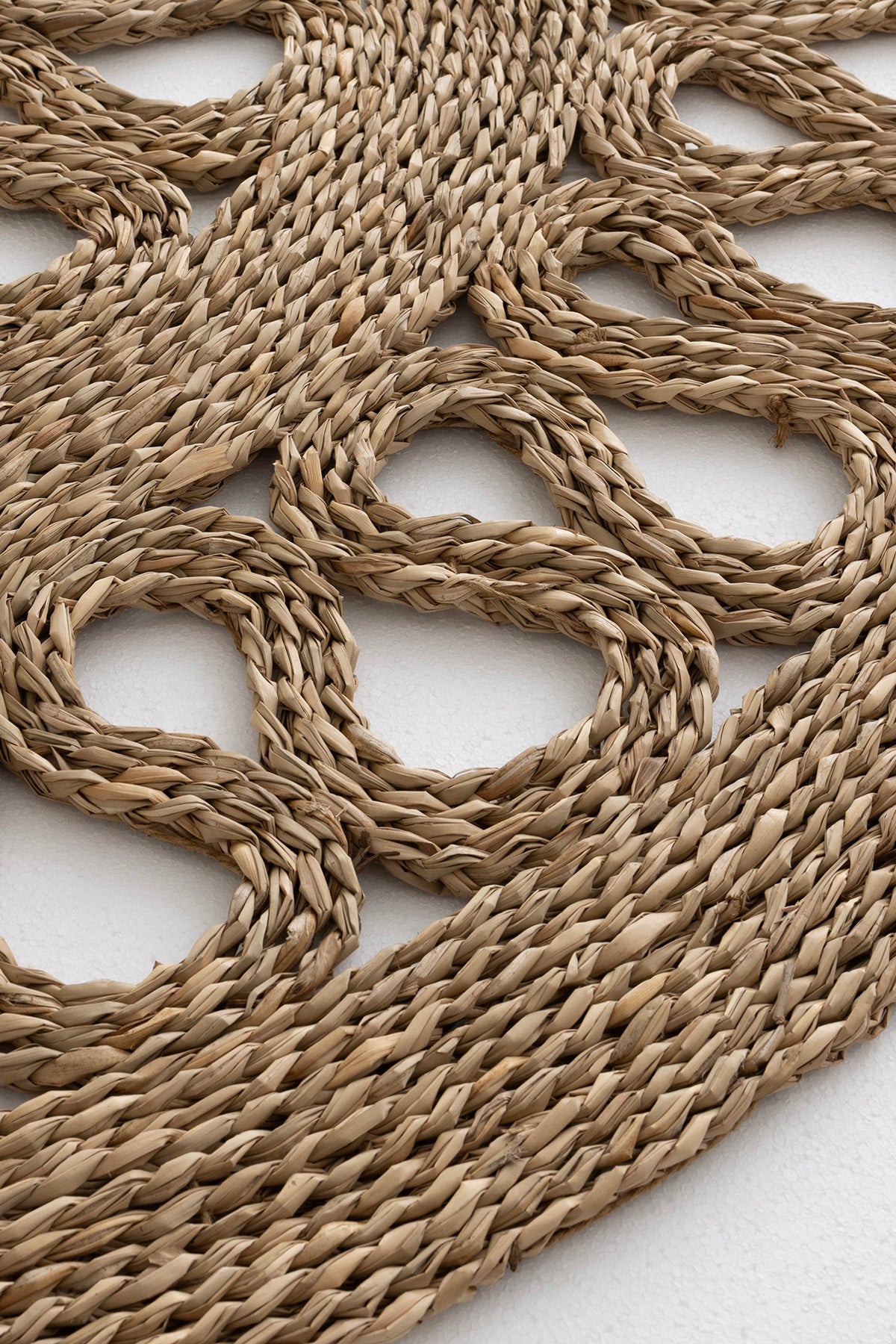 Meander El Yapımı Naturel Oya Desenli Deniz Sazı Yuvarlak Halı 120cm 8884