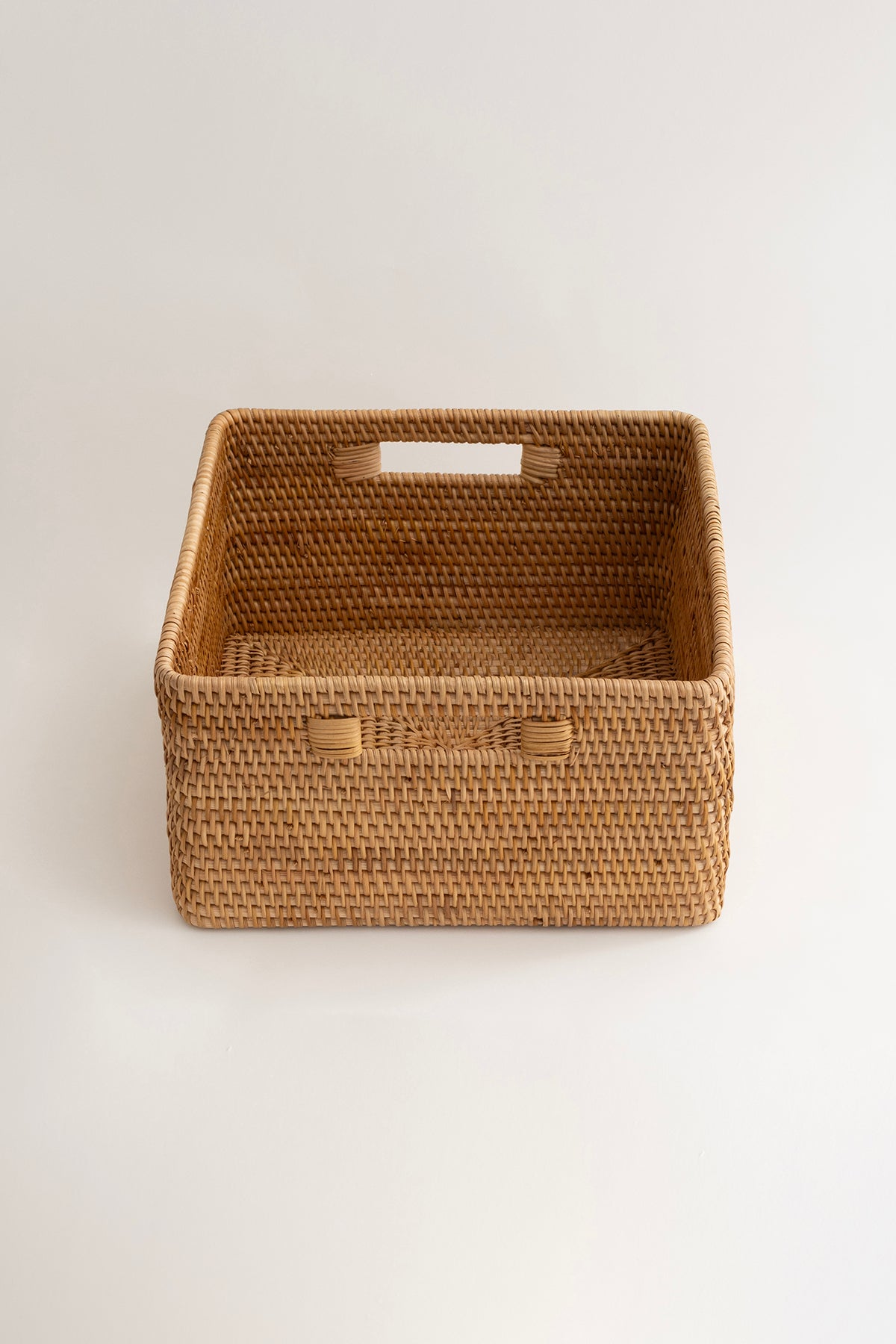 Meander Rattan Büyük Boy Saklama Kutusu & Dekoratif Sepet 34x32x17 cm 4583