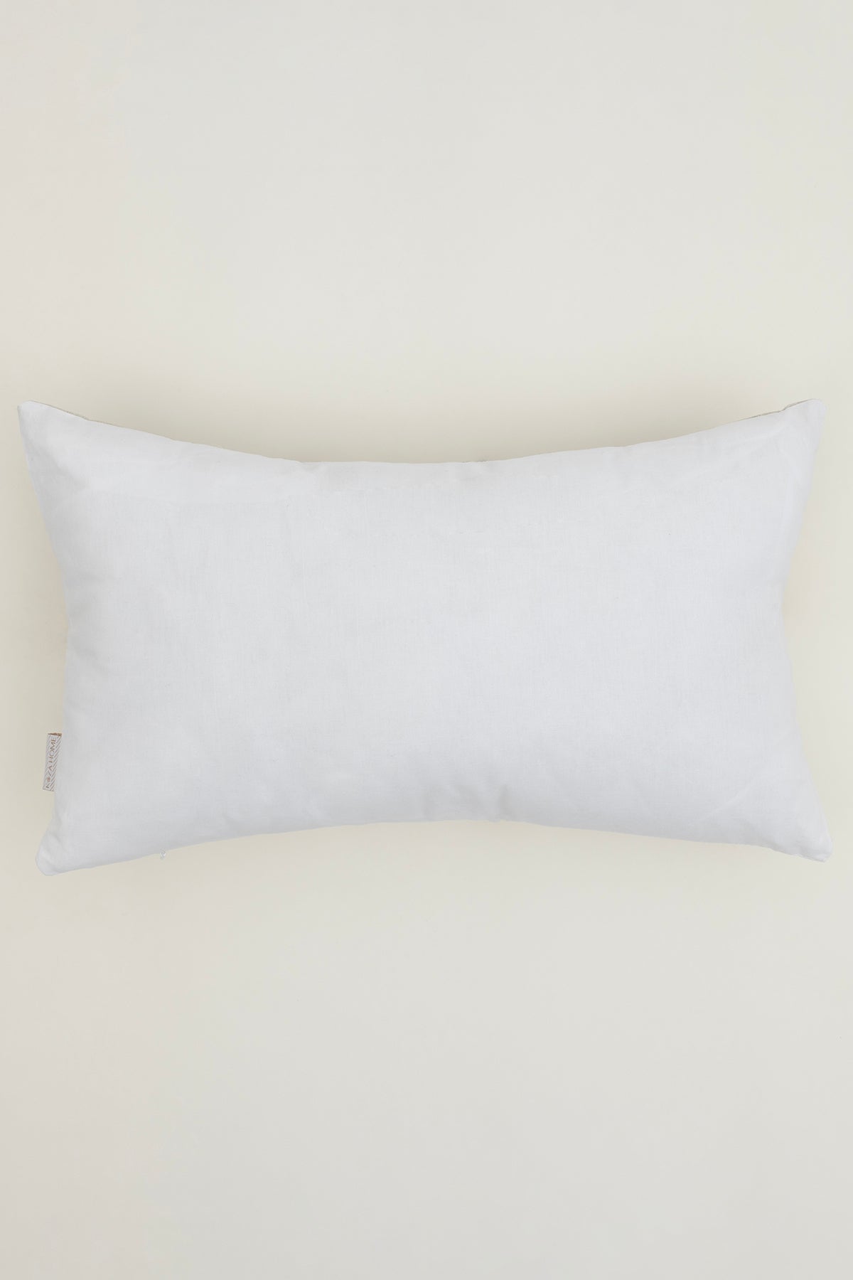 Pure Beyaz Krem Dekoratif Boncuk Elyaf İç Dolgulu Kırlent 30X50 4840