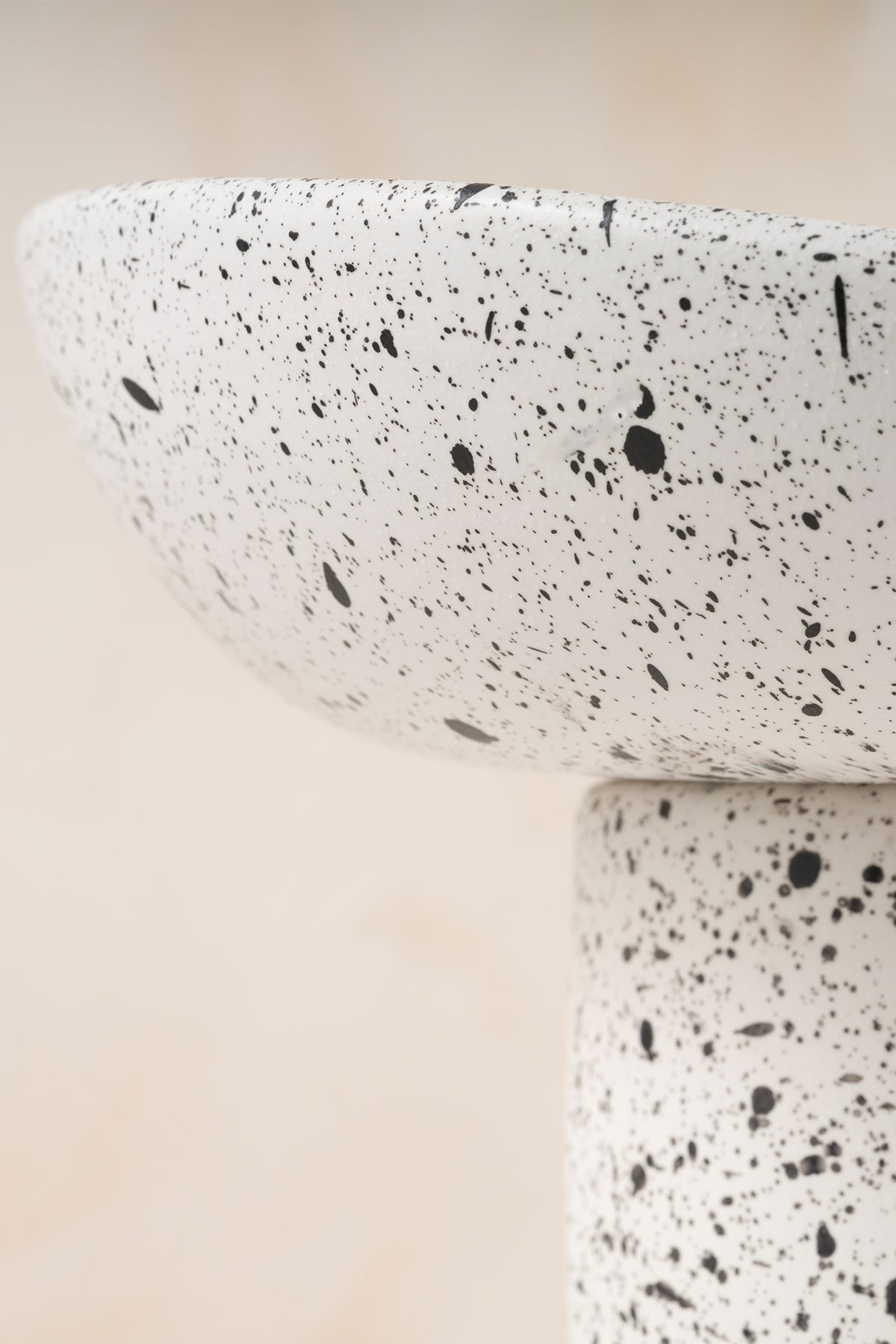 Sateen Mat Beyaz Kırçıllı Ayaklı El Yapımı Büyük Sunum Kasesi 8616