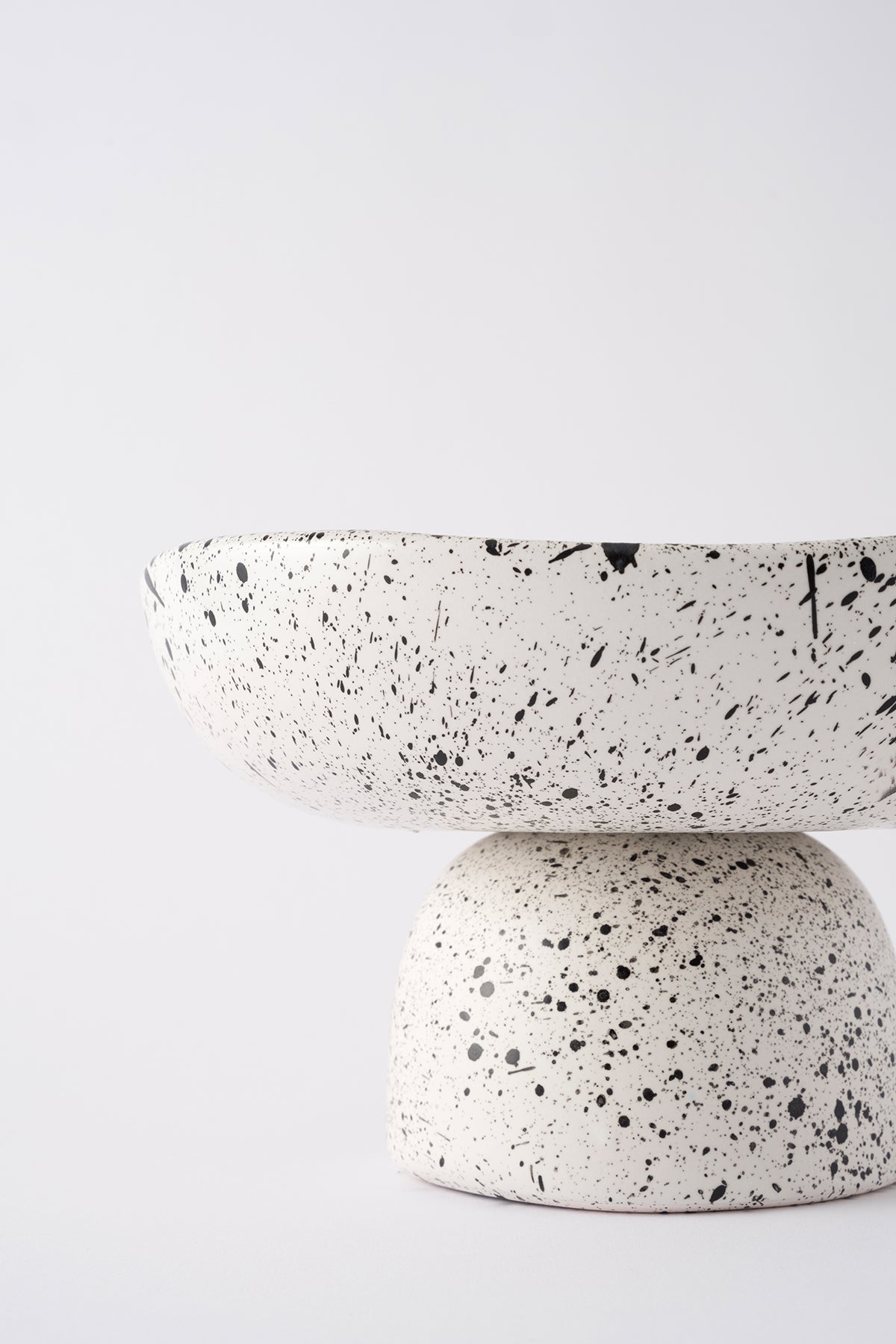 Sateen Mat Beyaz Kırçıllı Ayaklı El Yapımı Küçük Sunum Kasesi 8614