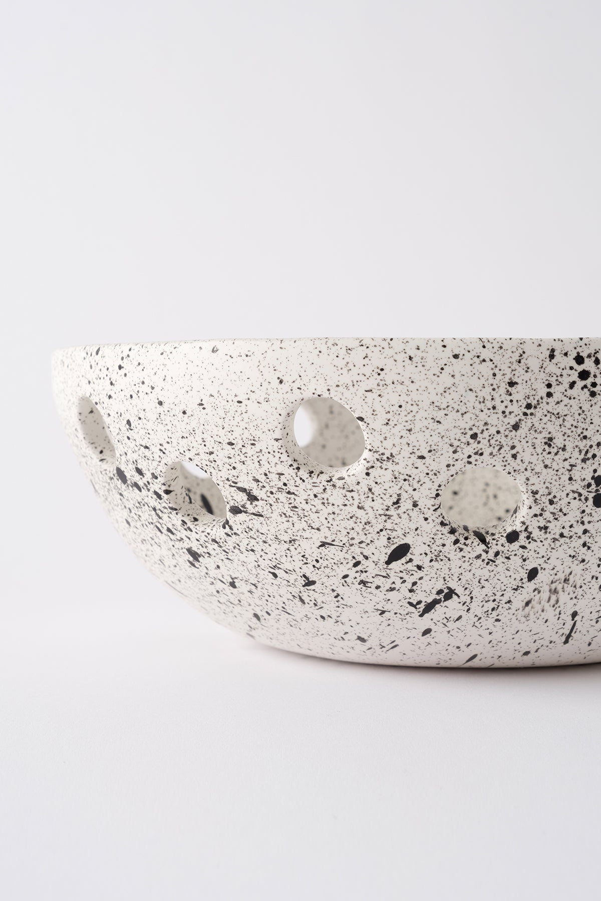 Sateen Mat Beyaz Kırçıllı El Yapımı Oval Büyük Kase 8608