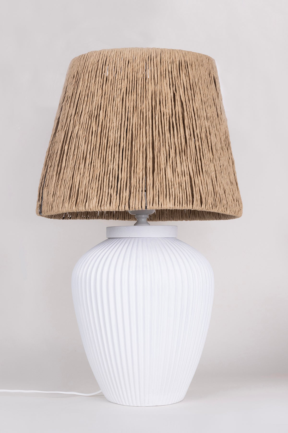 Soleil Beyaz Seramik Hasır Başlıklı Bohem Abajur 9094