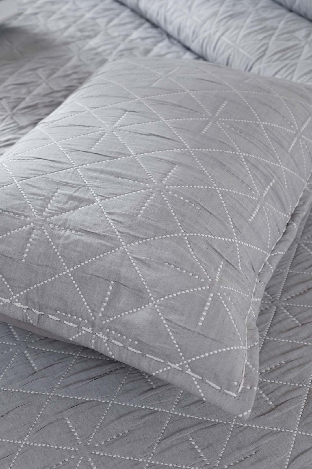 Stella İndigo Pamuklu Çift Kişilik 3 Parça Yatak Örtüsü 230x250 2 Yastık 50x70 5030