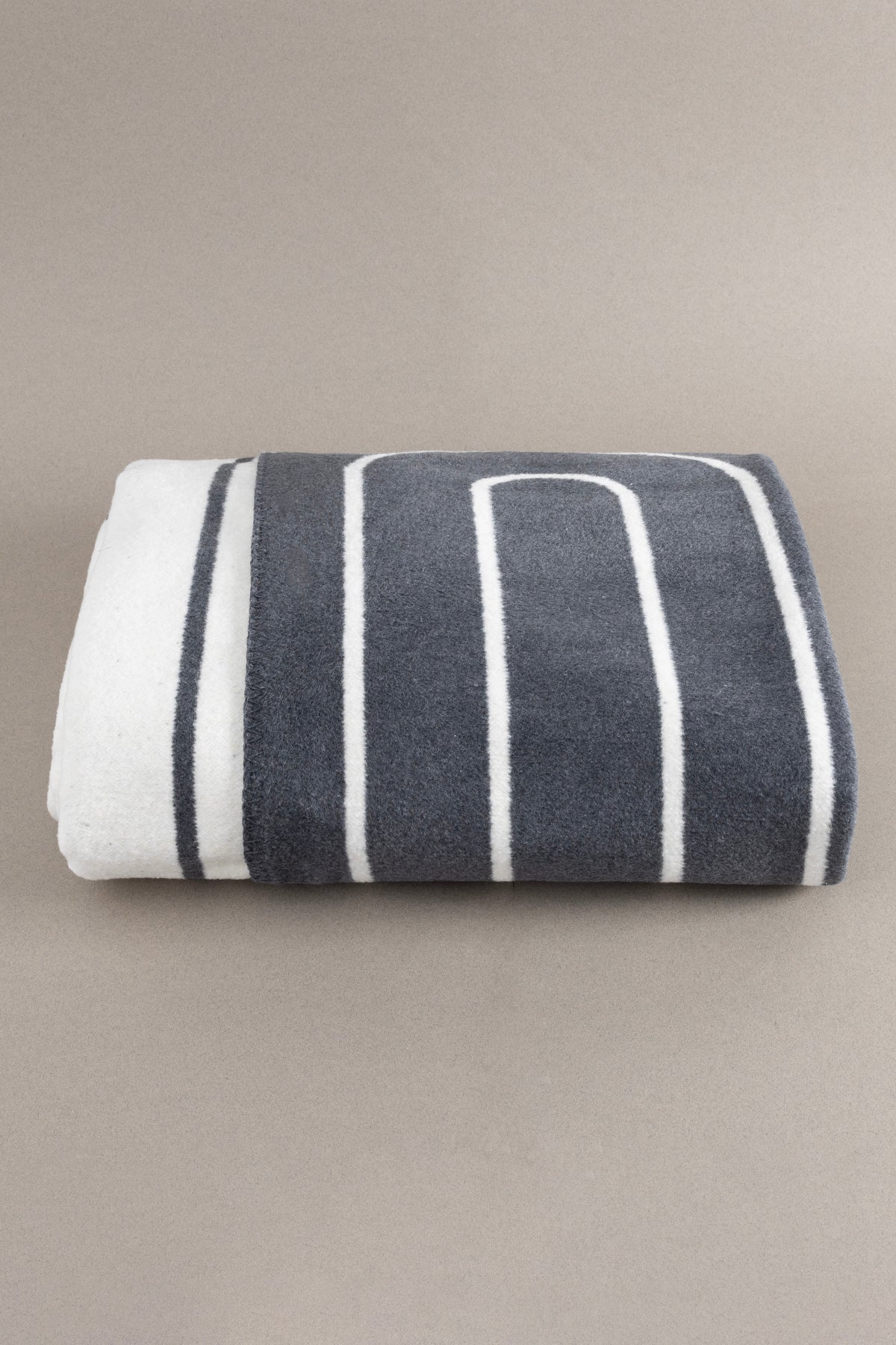 Twin Battaniye Soft Pamuklu Çift Kişilik Battaniye Antrasit Krem 200 x 220 5030A