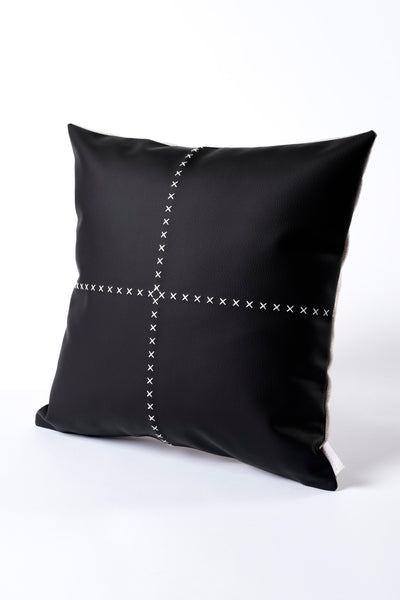 Ivy Soft Deri Siyah Kırlent Kılıfı 45X45 2548