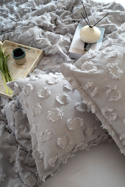 Sitra Gri Çift Kişilik Püsküllü Yatak Örtüsü 230x250 2 Yastık 50x70 5033