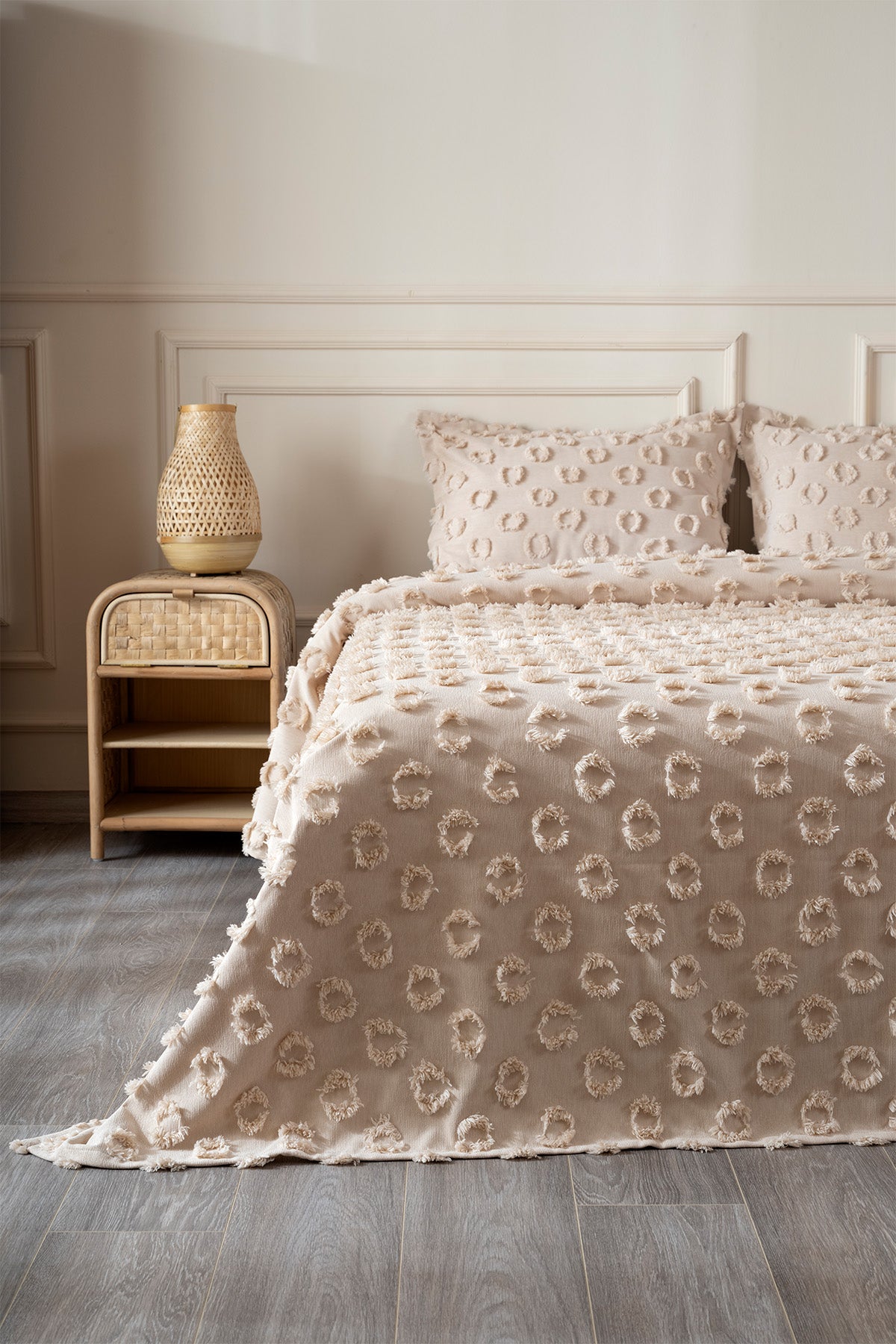 Sitra Bej Çift Kişilik Püsküllü Yatak Örtüsü 230x250 2 Yastık 50x70 5135