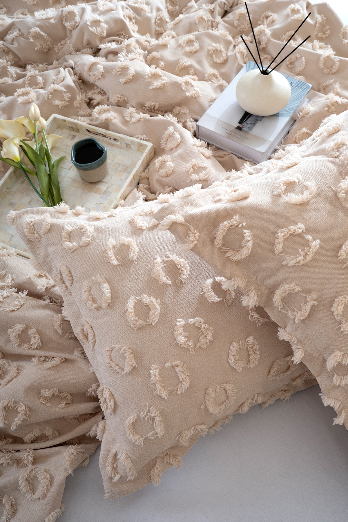 Sitra Bej Çift Kişilik Püsküllü Yatak Örtüsü 230x250 2 Yastık 50x70 5135