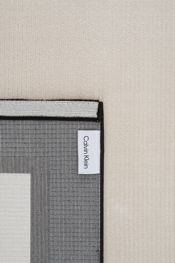 Calvin Klein Dark Pulse Krem Siyah Halı A2323G