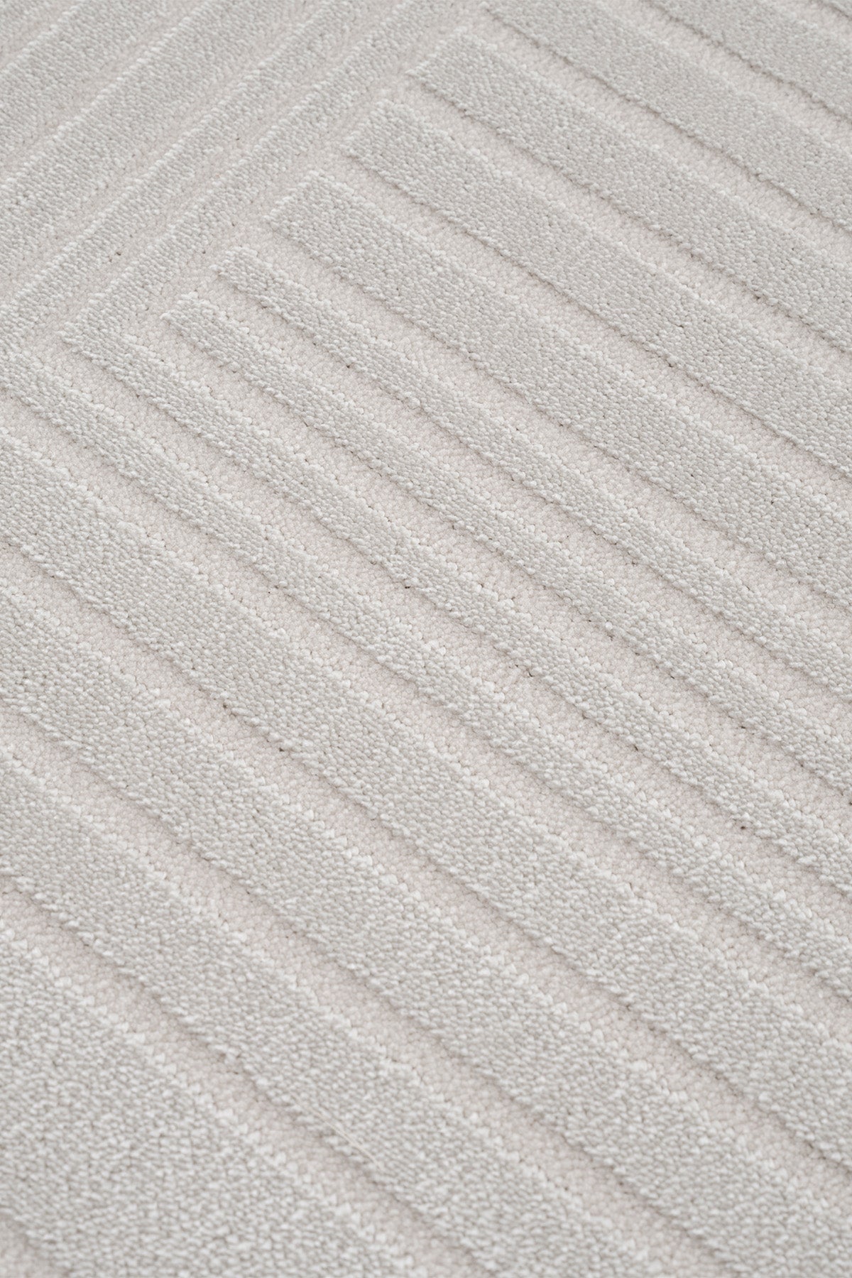 Calvin Klein Dark Pulse A2371A Krem Halı