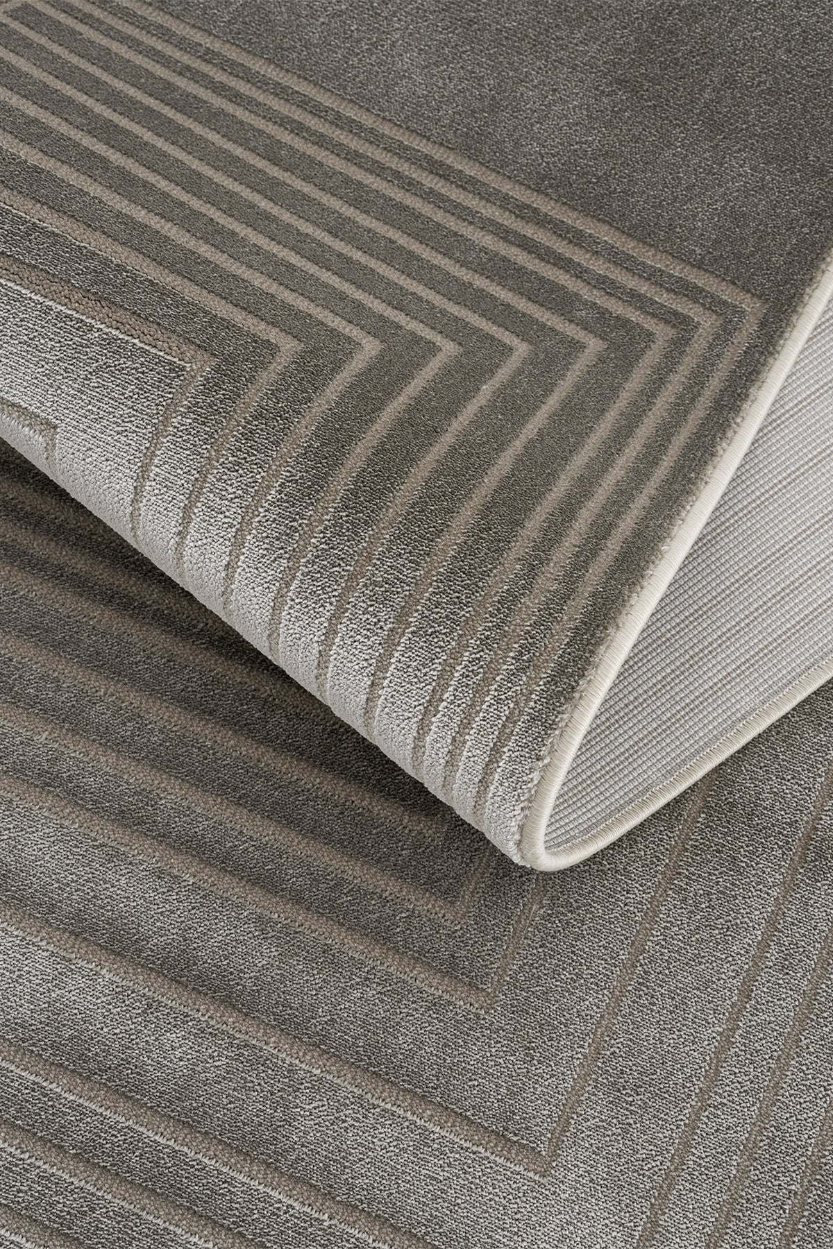 Calvin Klein Dark Pulse A2371B Vizon Halı