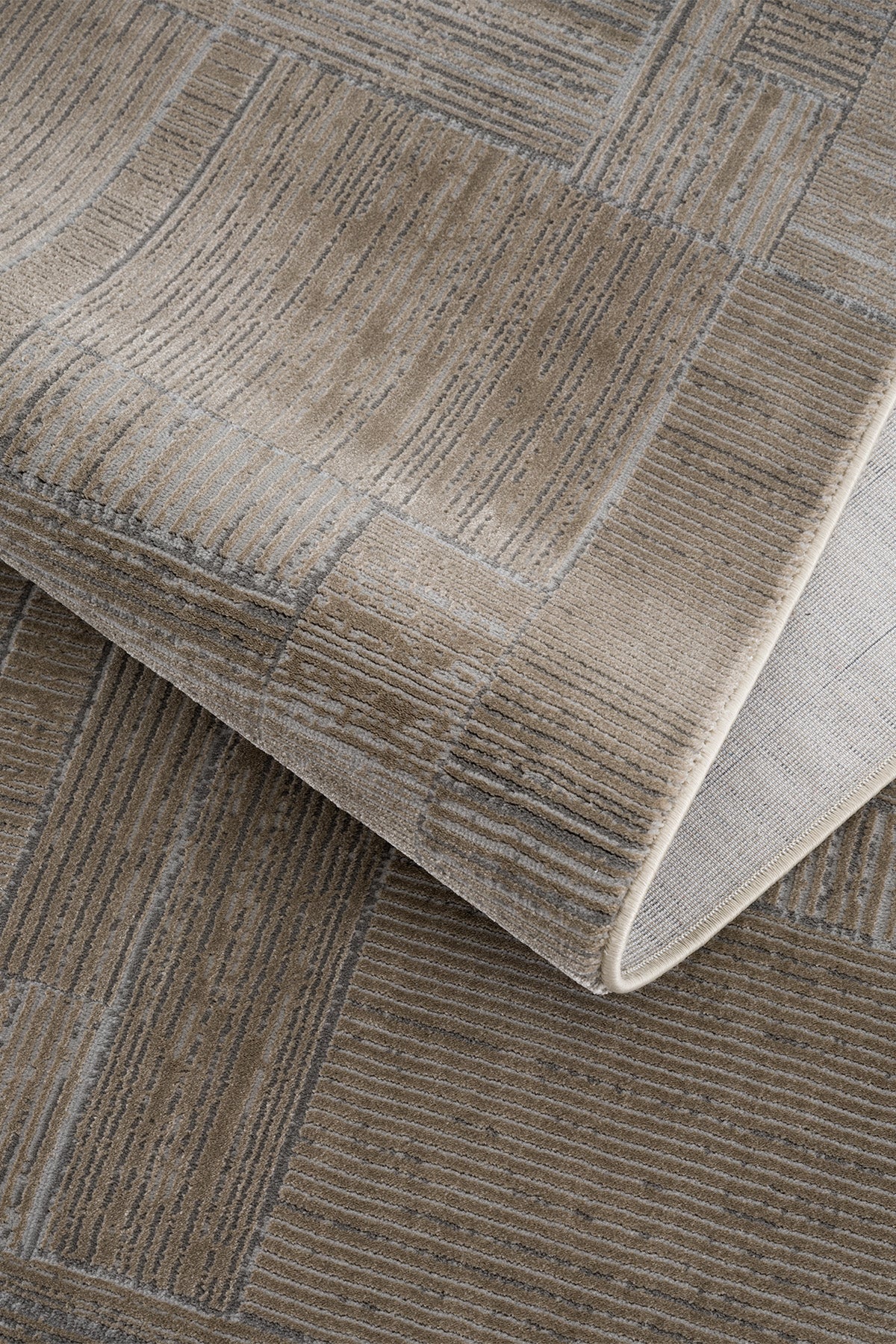 Calvin Klein Essential A2443E Vizon Halı