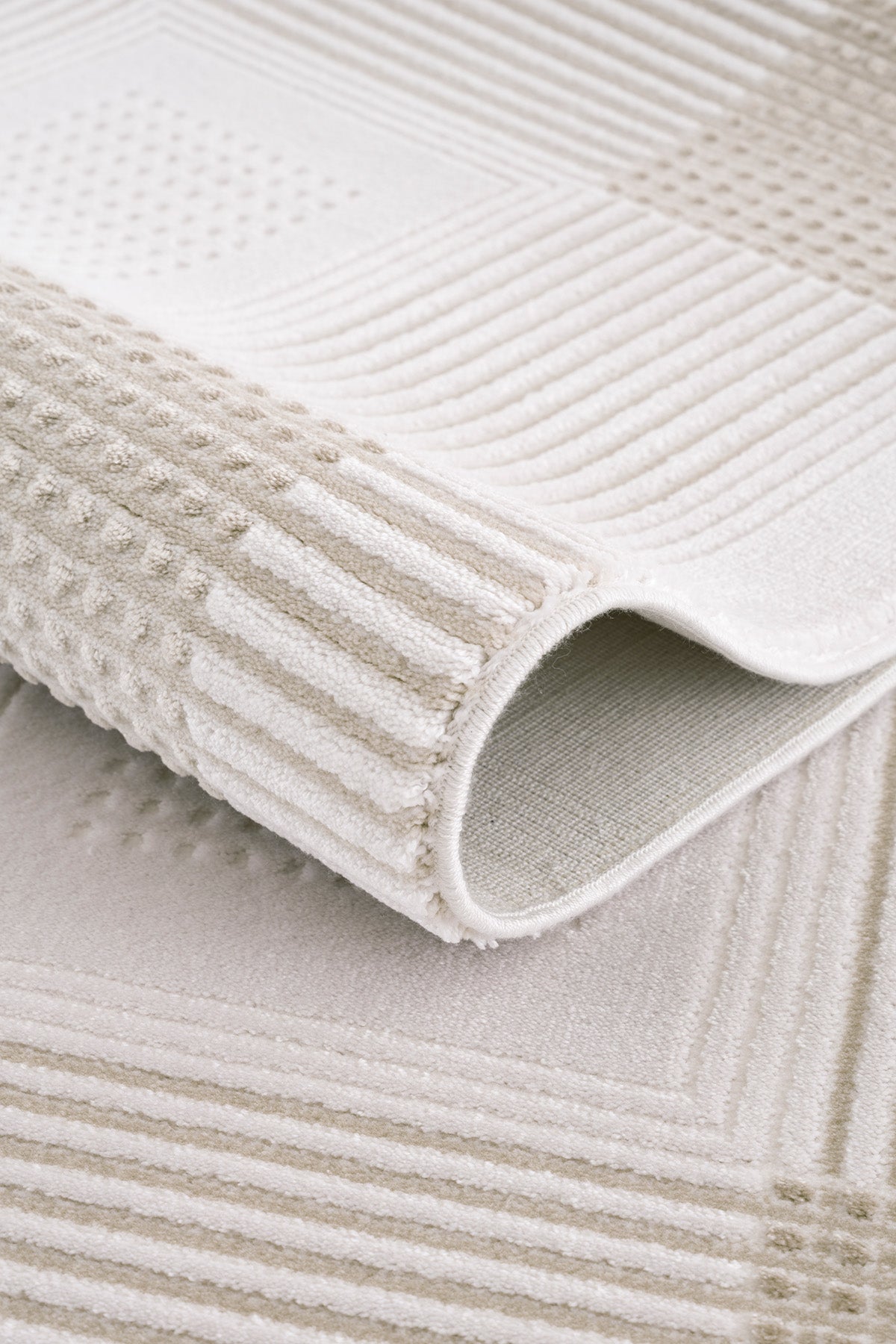 Calvin Klein Glow A3461B Krem Vizon Halı