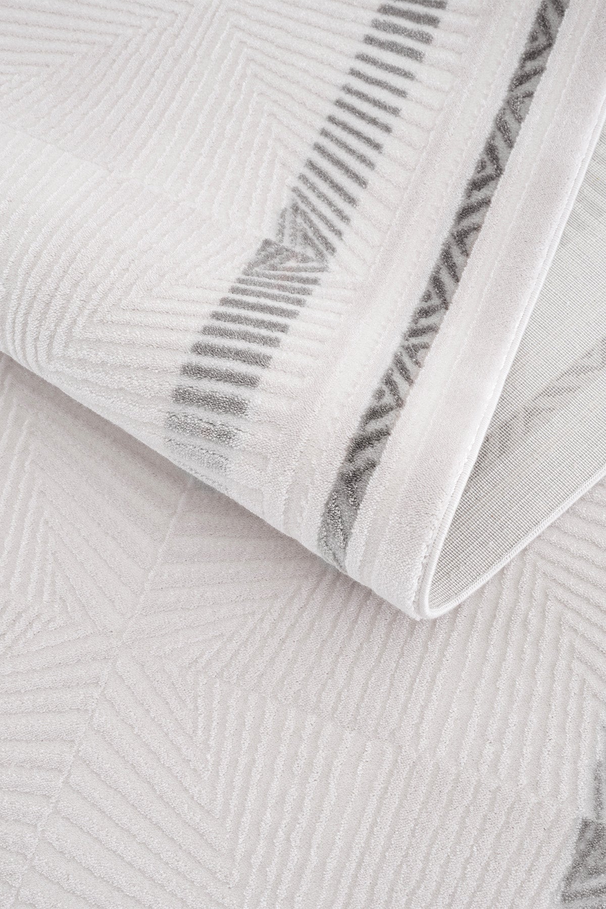 Calvin Klein Glow A3468C Krem Gri Halı