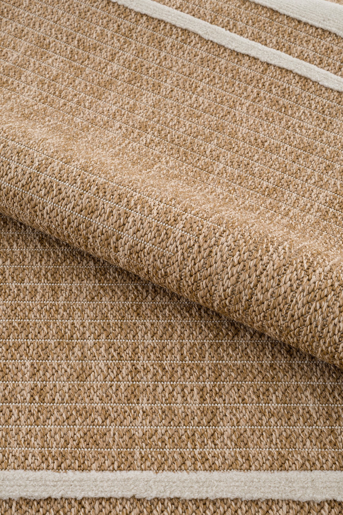 Calvin Klein Merlot A2175A Natural Krem Halı