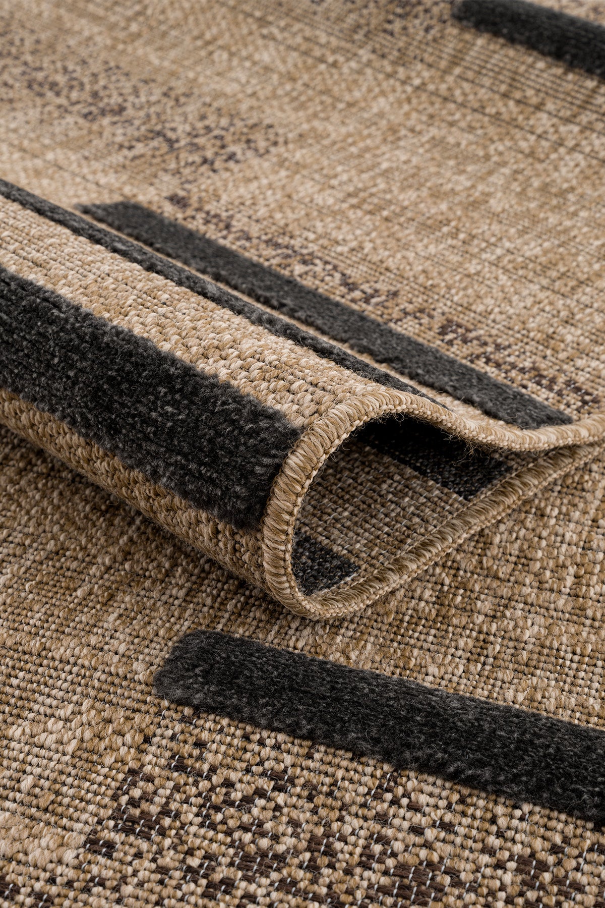 Calvin Klein Merlot A3010B Natural Siyah Halı