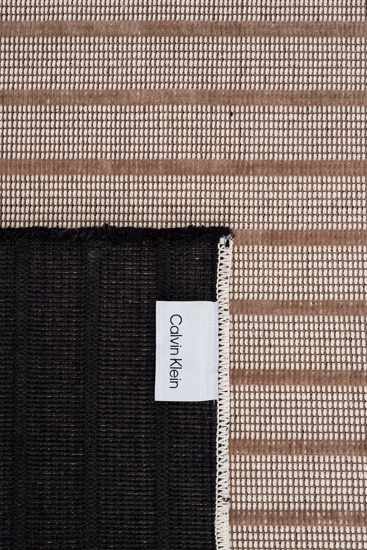 Calvin Klein Mono A2900F Krem Vizon Halı