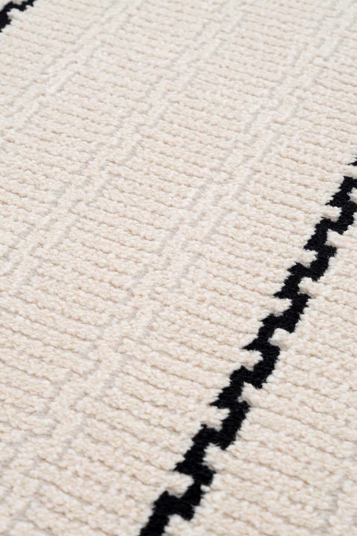 Calvin Klein Odense A2061C Krem Siyah Halı