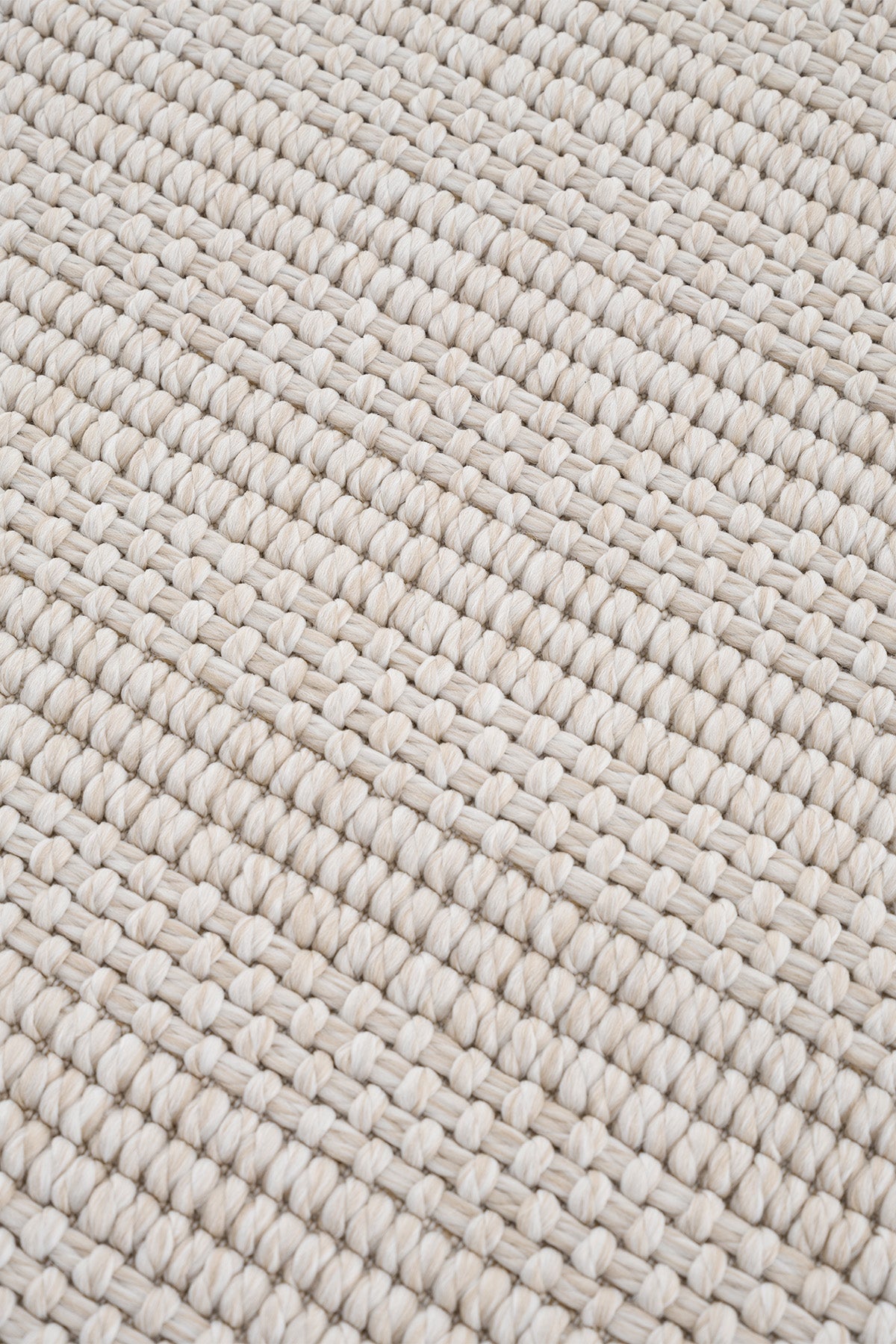 Calvin Klein Opus B3785A Krem Halı