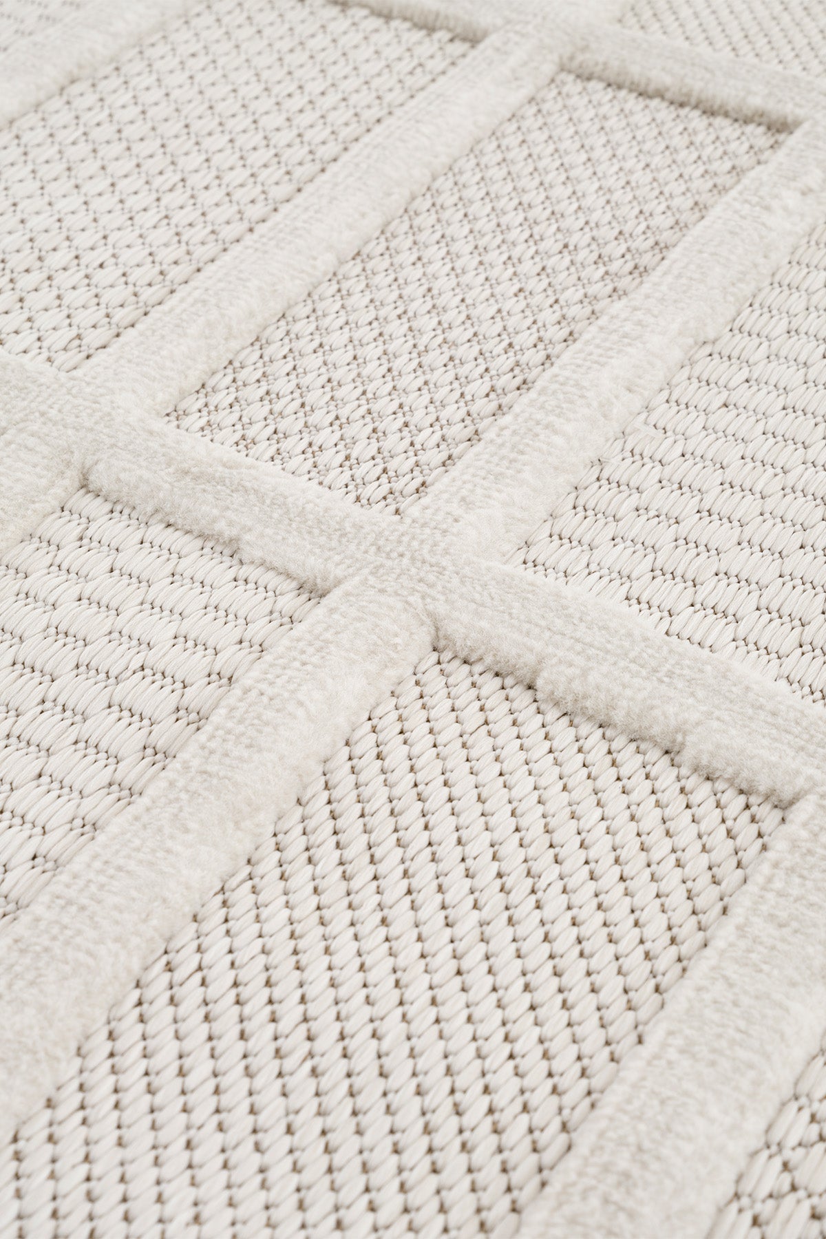 Calvin Klein Passion A0517A Krem Halı