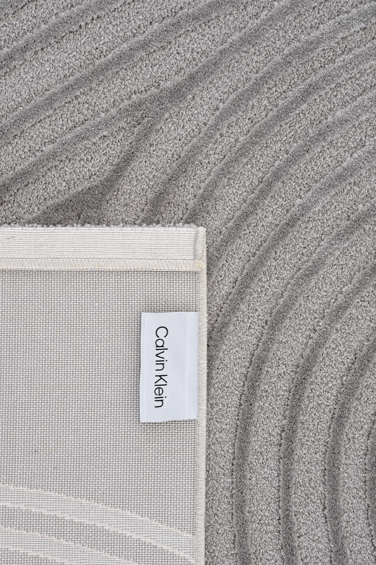 Calvin Klein Pure Lines Gri Halı A2536C