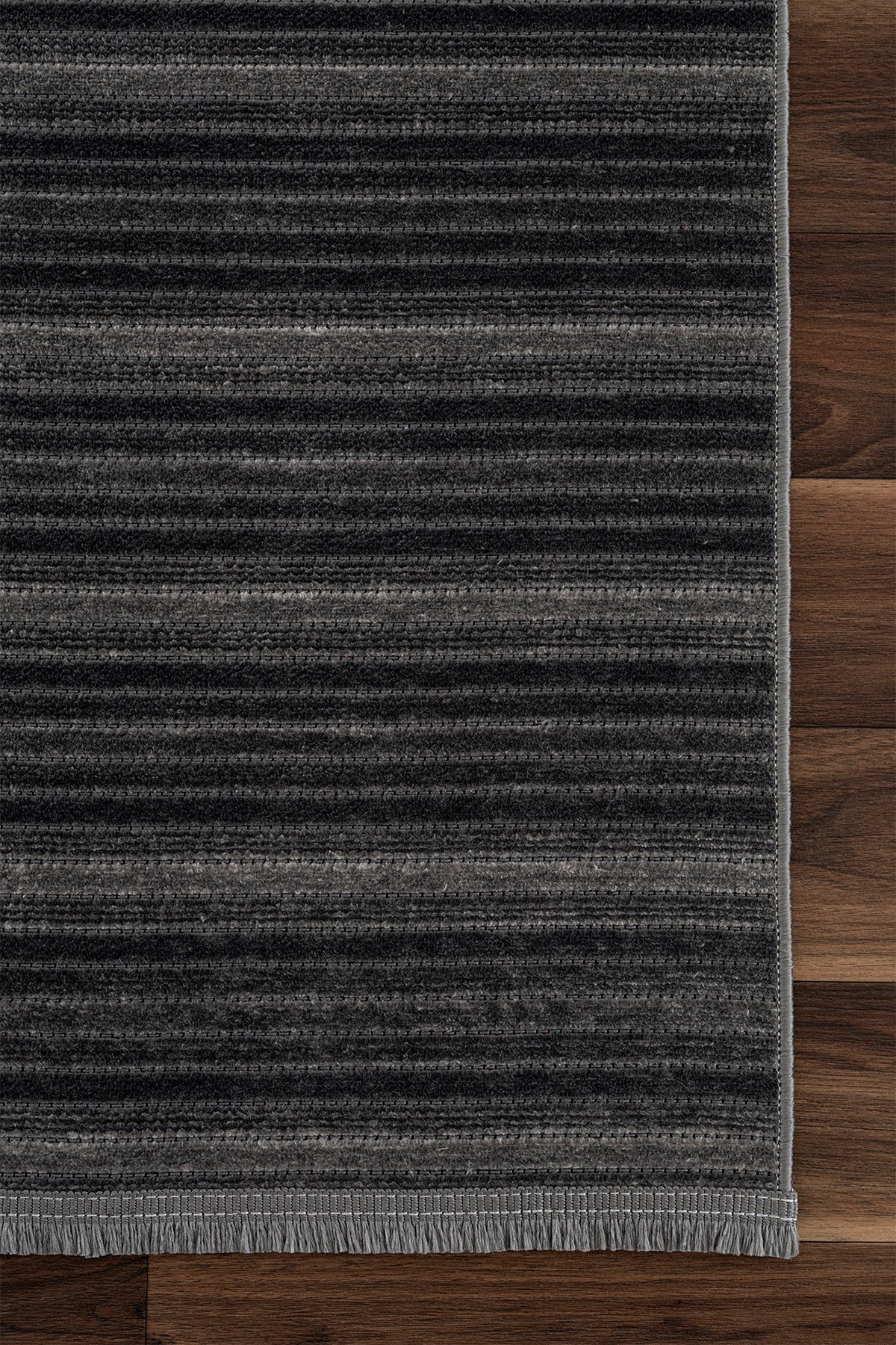 Stripe Antrasit Kaymaz Taban Kilim 33010A
