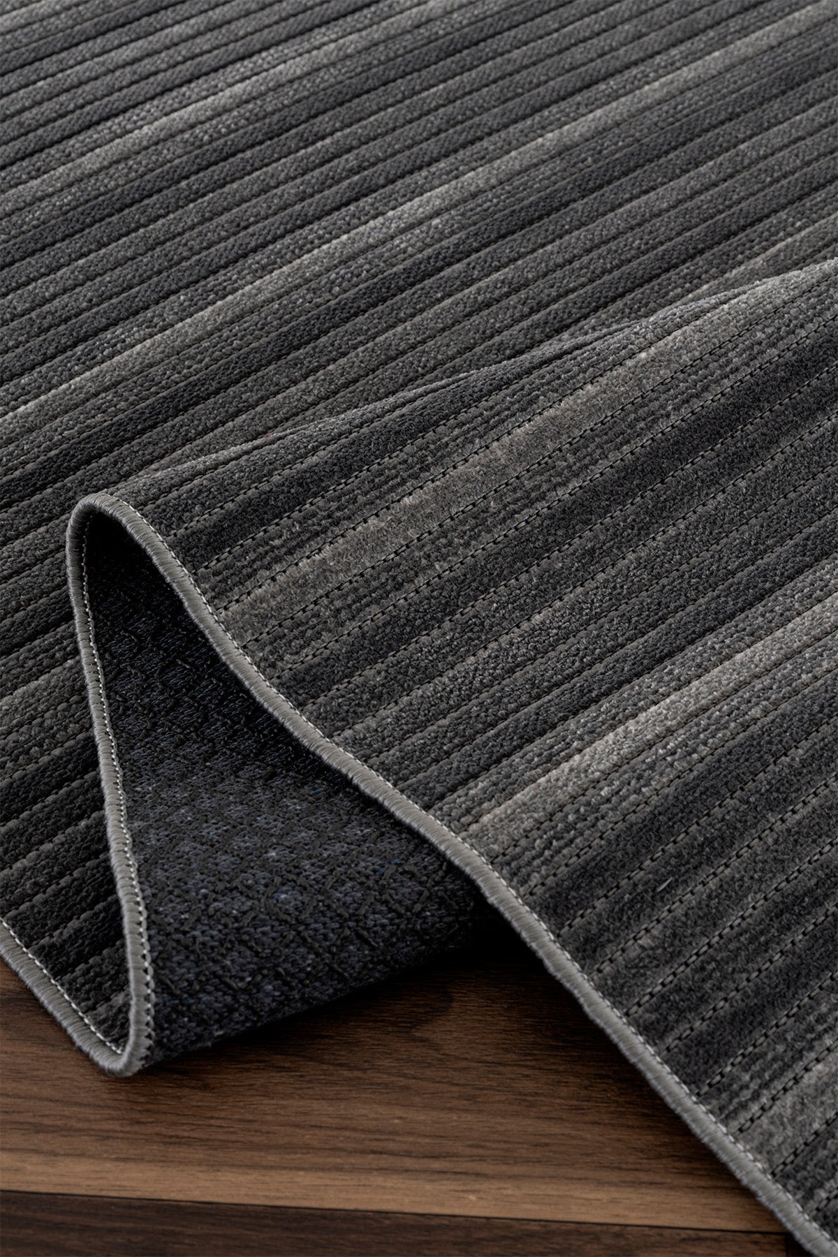 Stripe Antrasit Kaymaz Taban Kilim 33010A