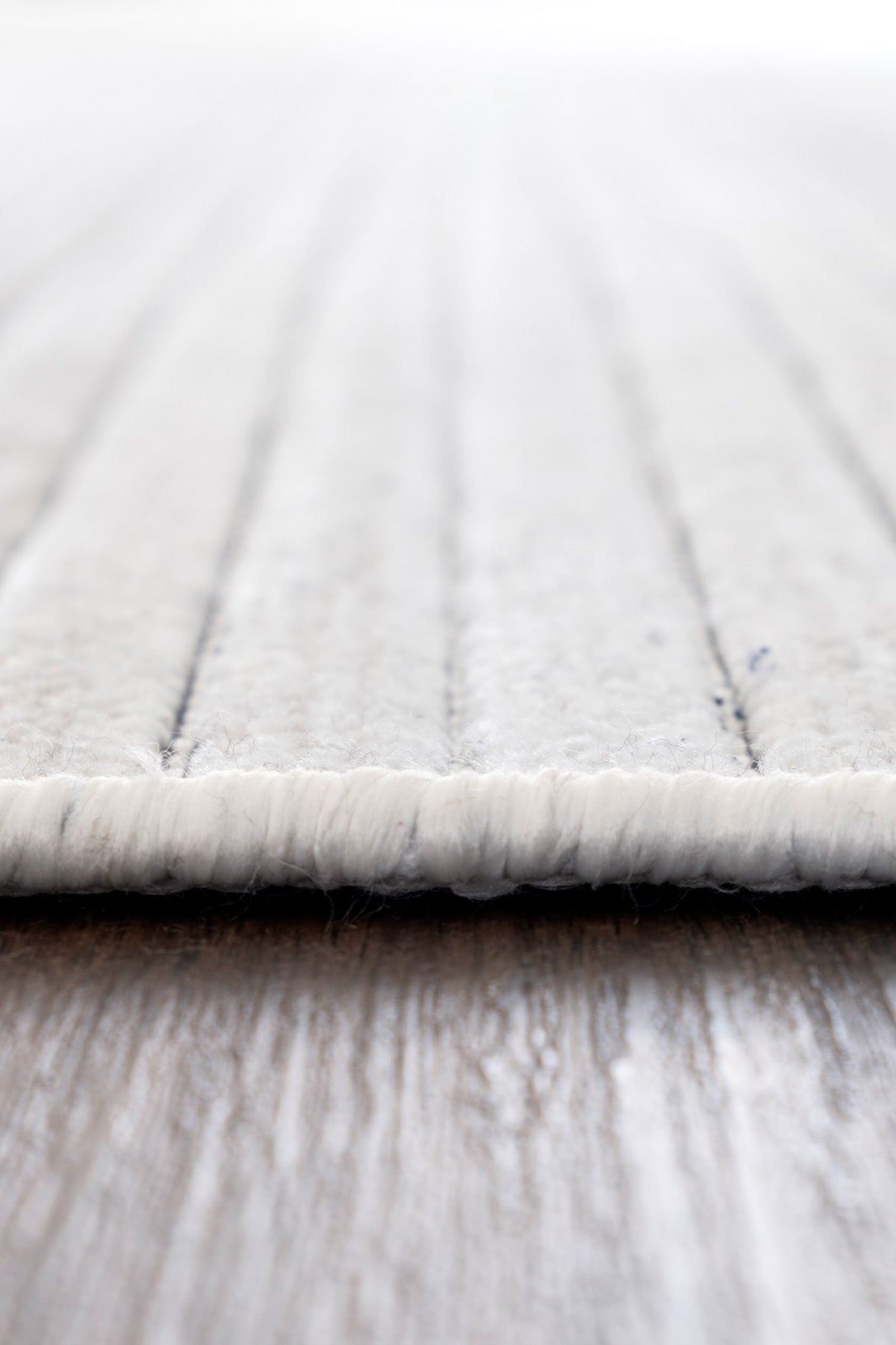 Stripe Krem Kaymaz Taban Kilim 33014A