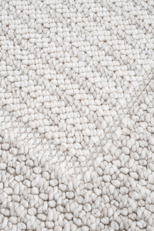 Calvin Klein Urban Luxe Gri Halı A2394C