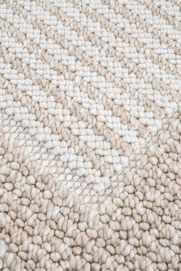 Calvin Klein Urban Luxe Vizon Halı A2394E