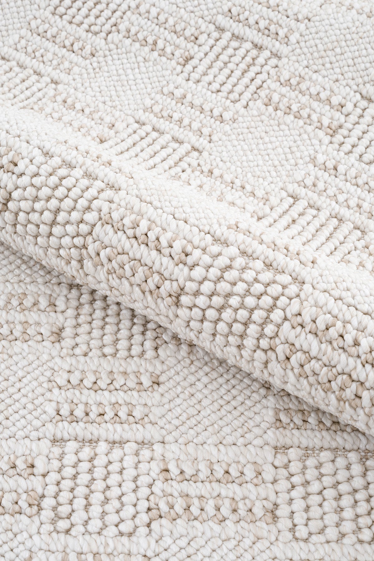 Calvin Klein Urban Luxe A2398D Krem Vizon Halı